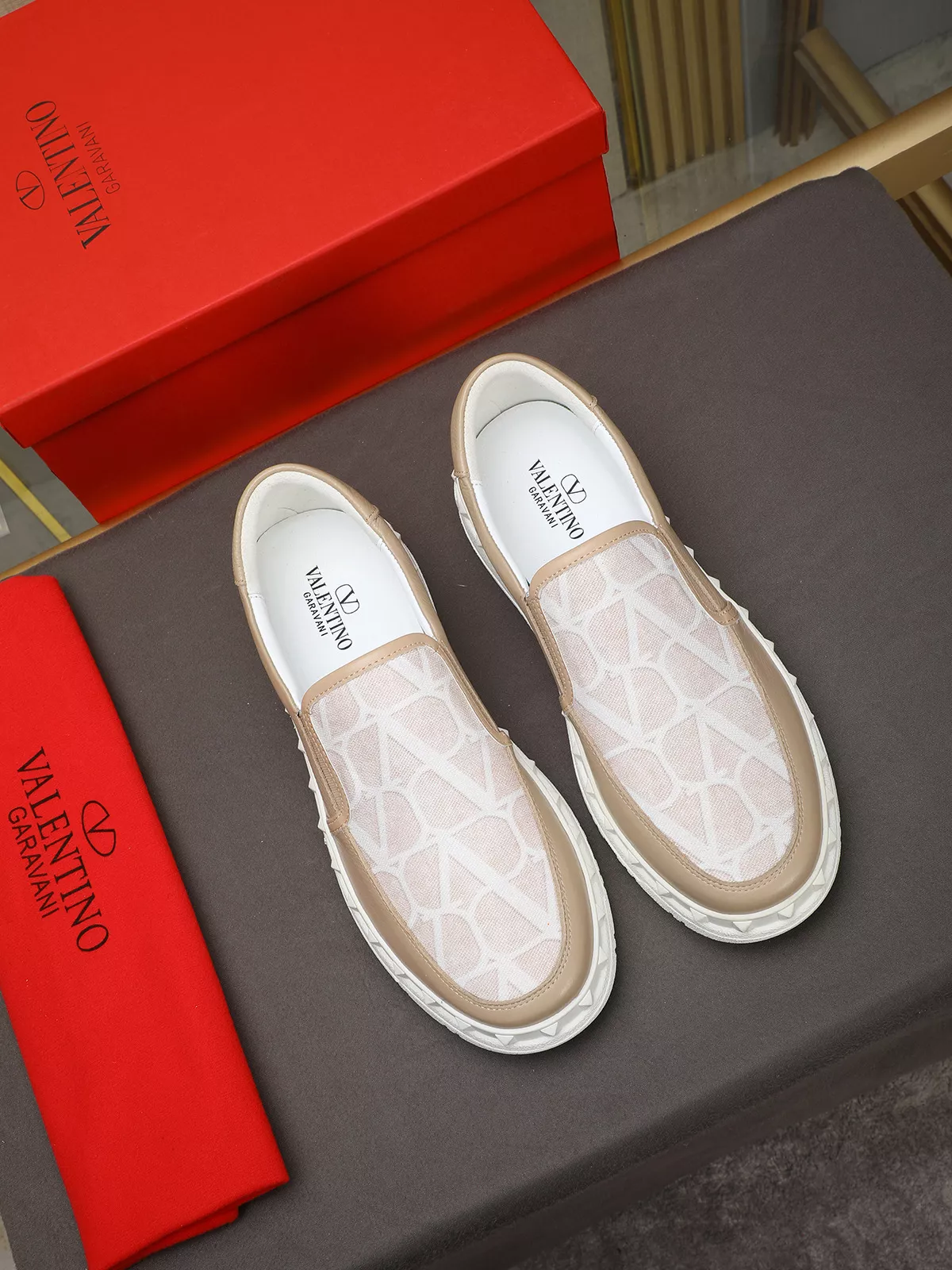 Valentino Casual Shoes For Men ModernLook 6522