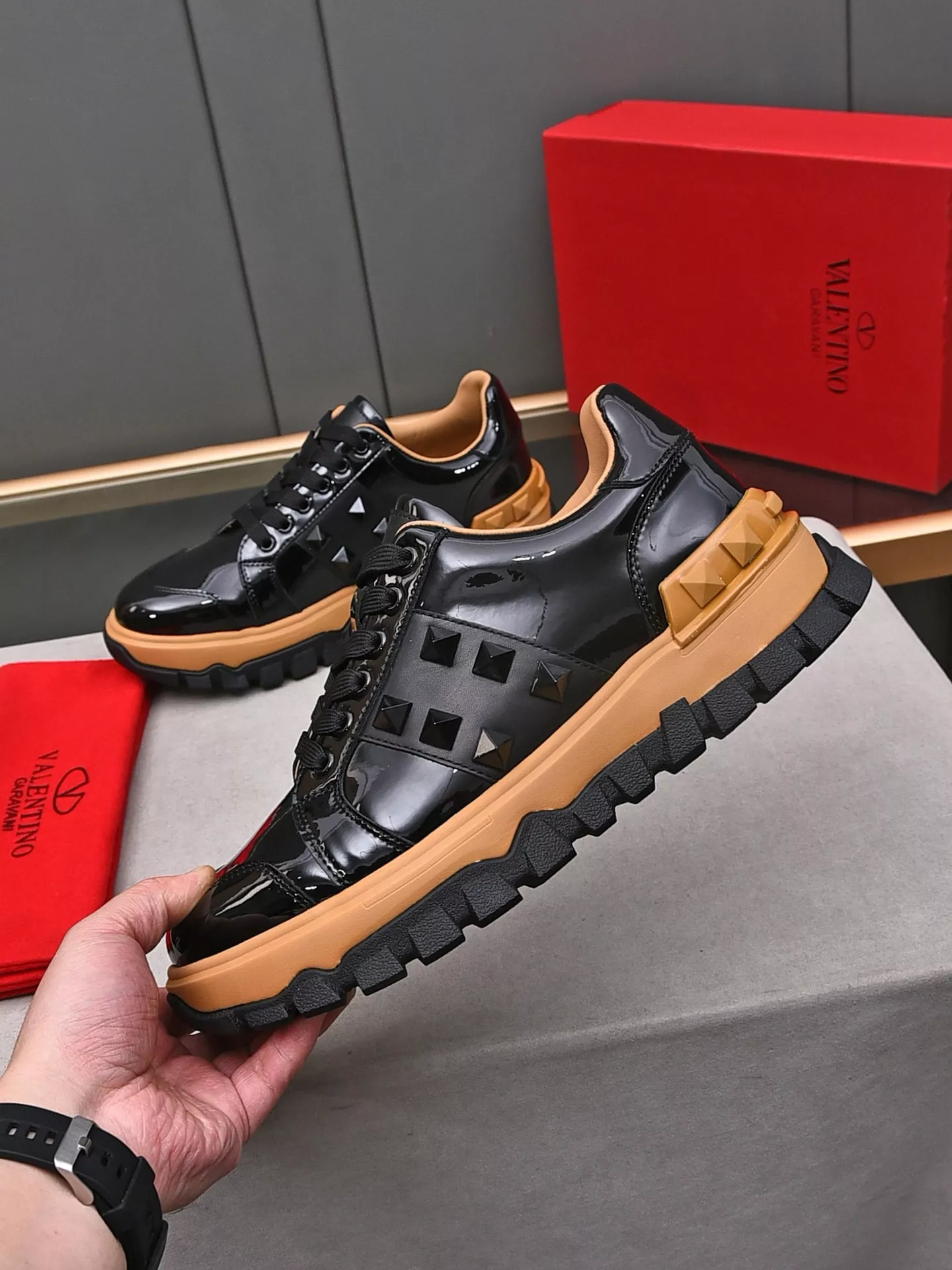 Valentino Casual Shoes For Men StreetReady 812