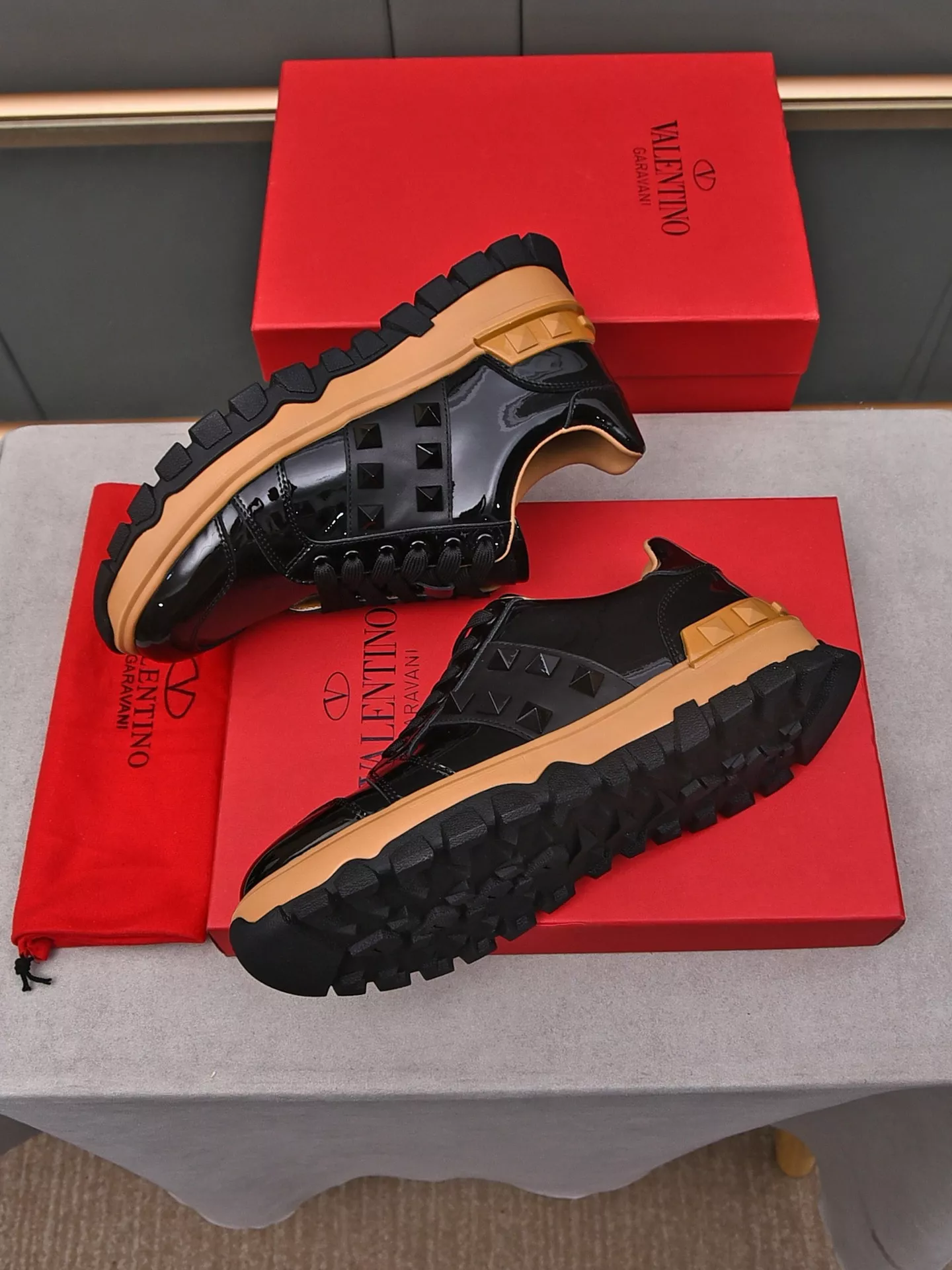 Valentino Casual Shoes For Men StreetReady 812