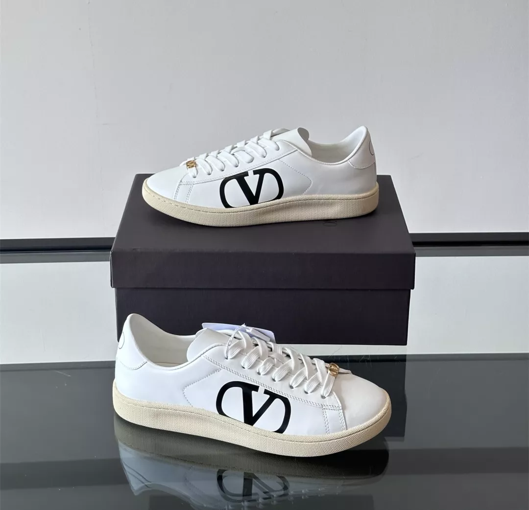 Valentino Casual Shoes For Men Timeless 1736