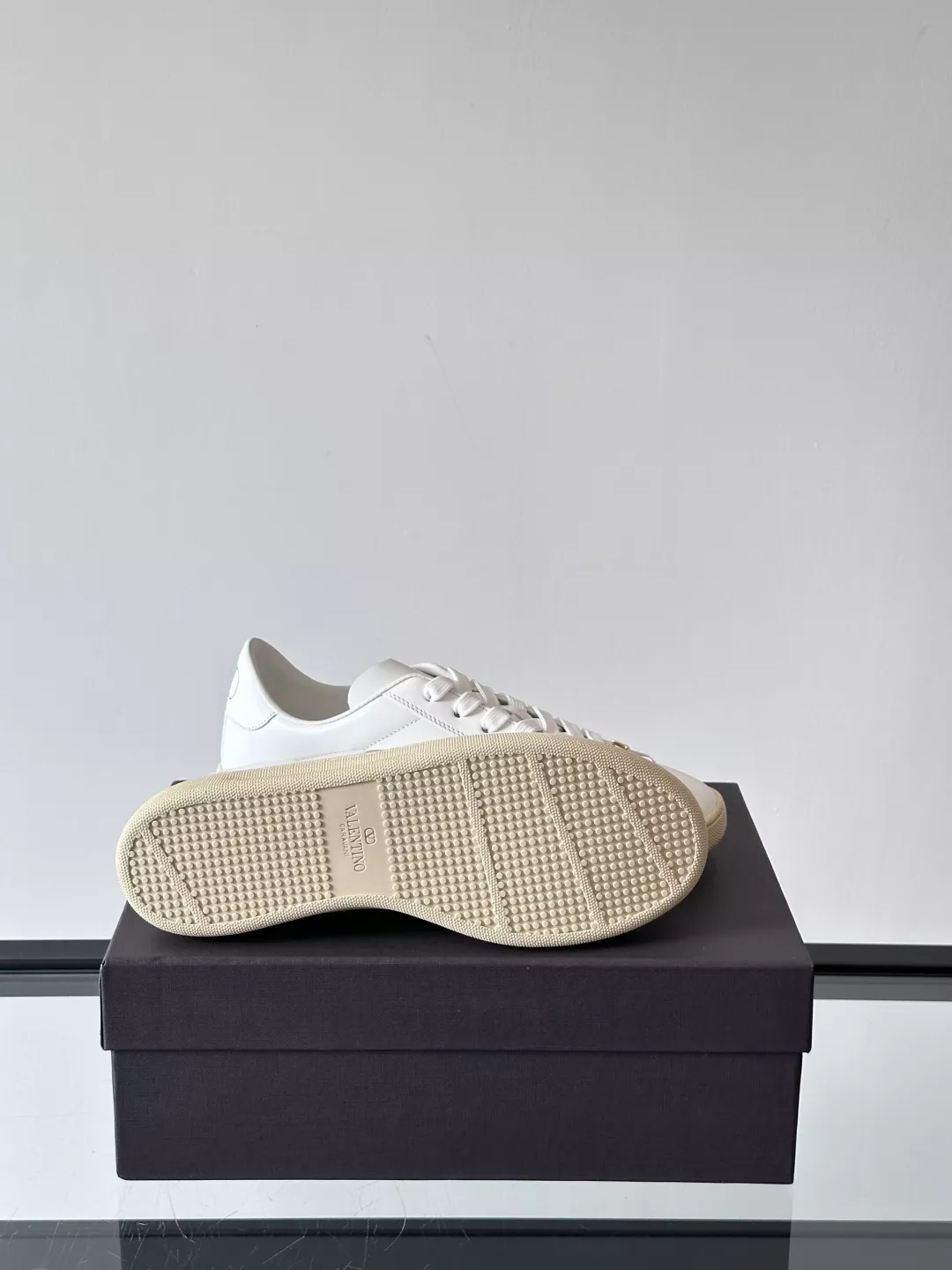 Valentino Casual Shoes For Men Timeless 1736