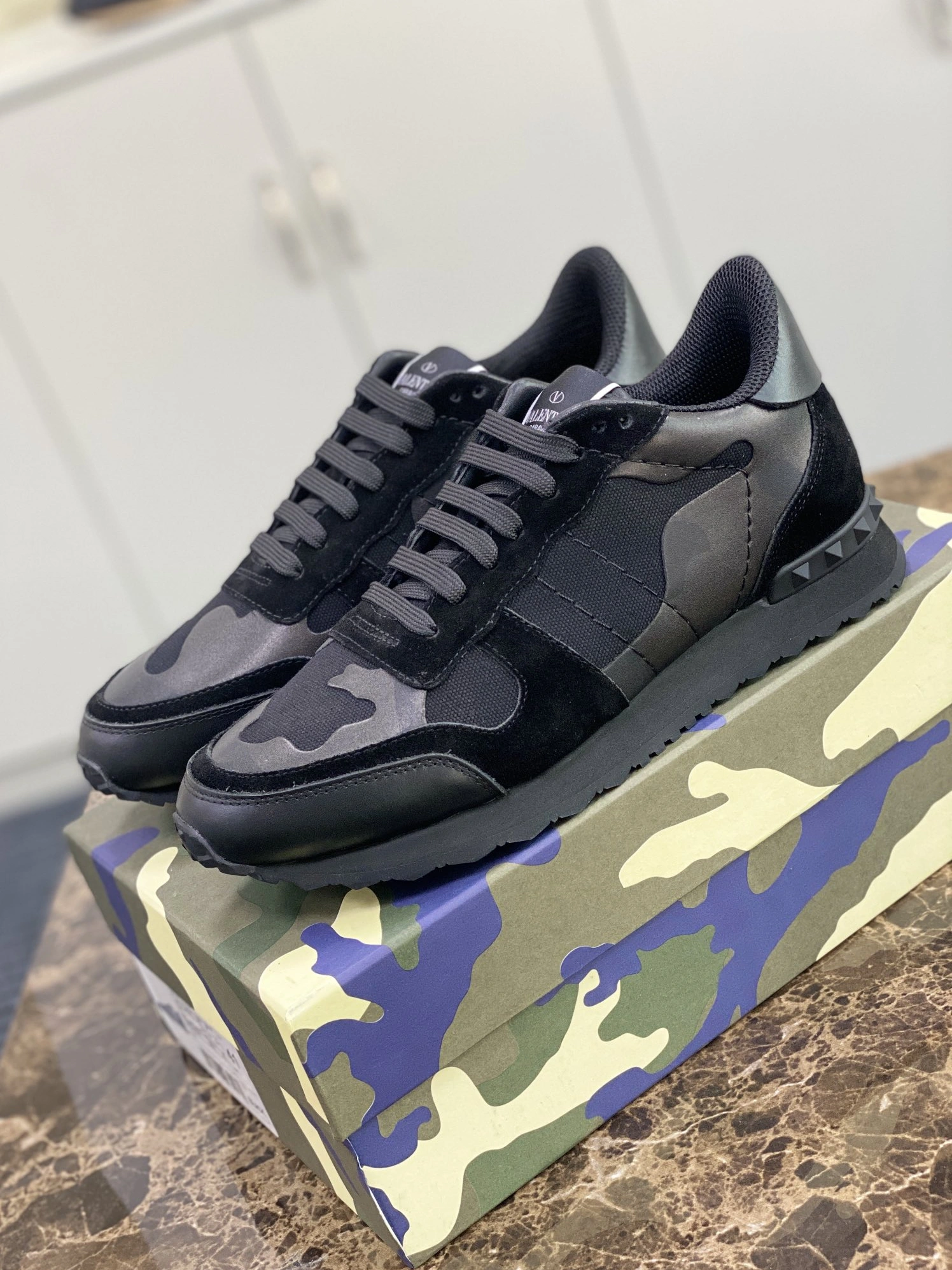Valentino Casual Shoes For Men Trendsetting 4862