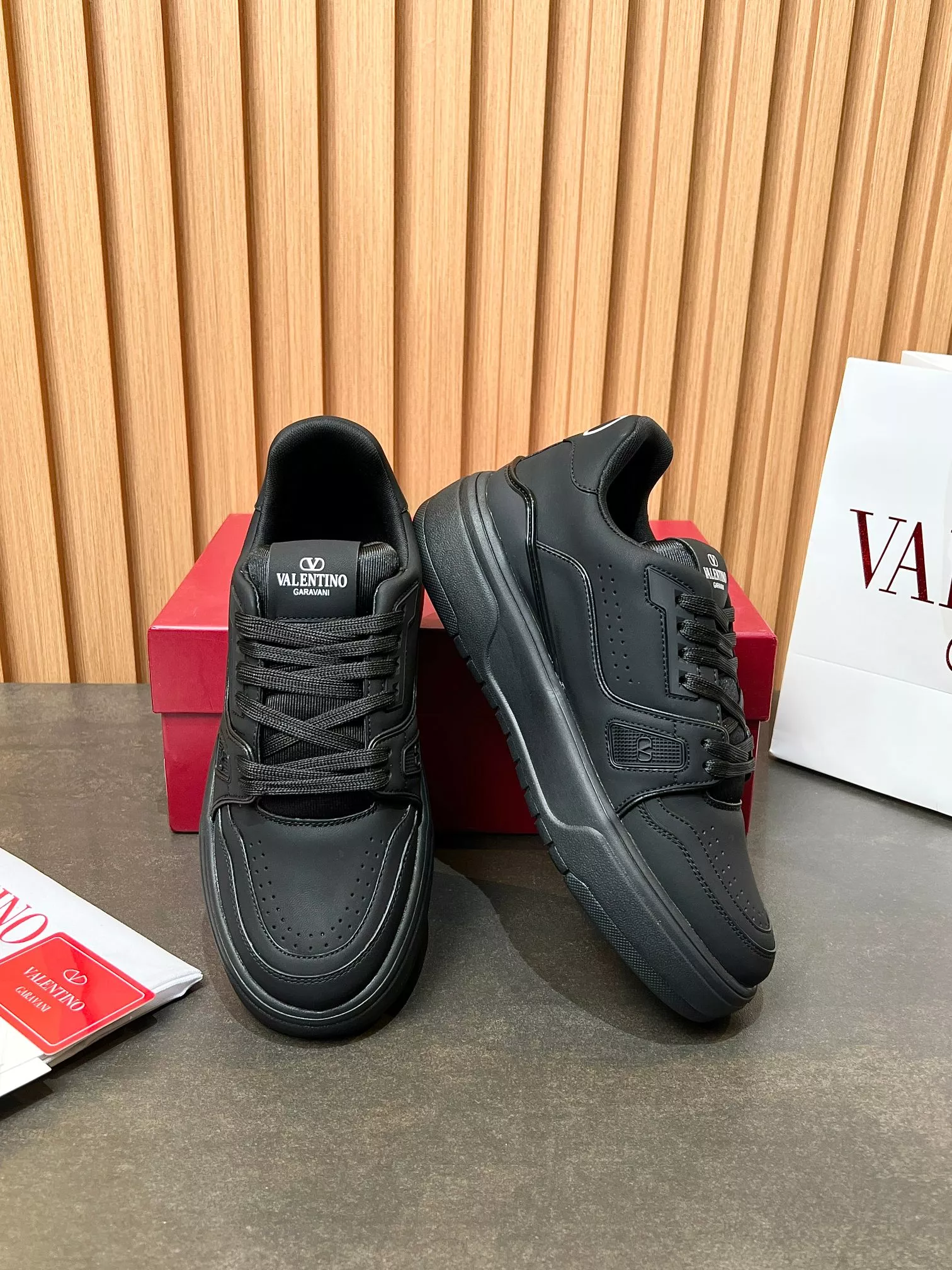 Valentino Casual Shoes For Women Sophisticated 8761