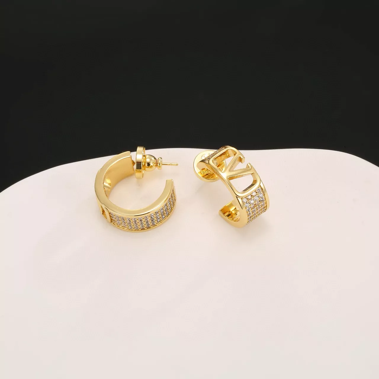 Valentino Earrings For Women Fashionable 2472