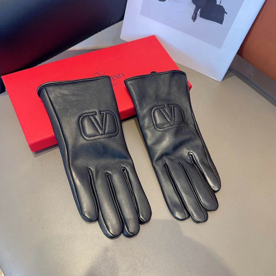 Valentino Gloves For Women Durable 9432