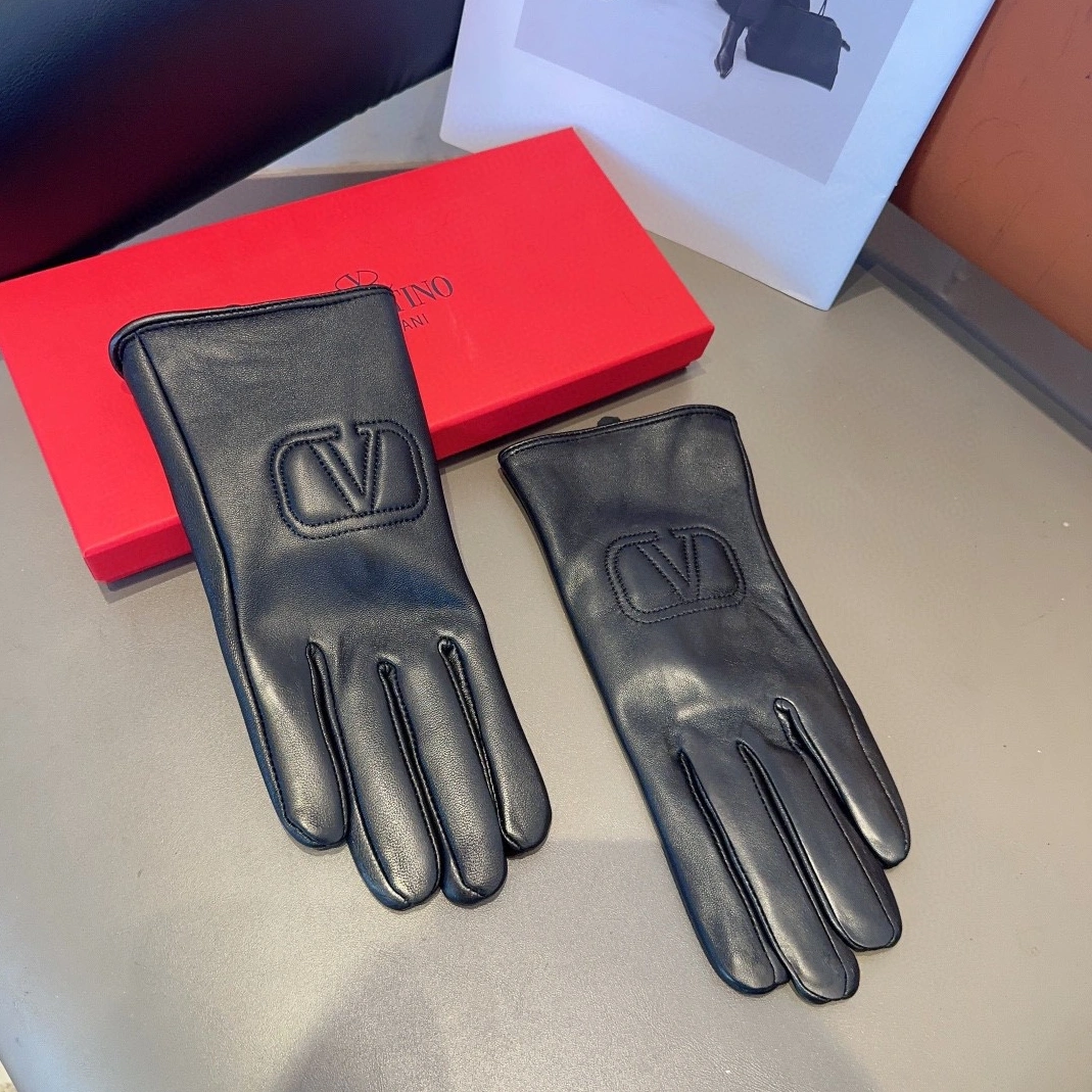 Valentino Gloves For Women Durable 9432