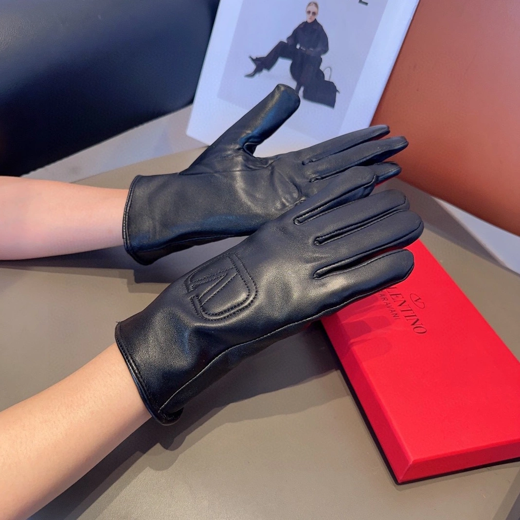 Valentino Gloves For Women Durable 9432