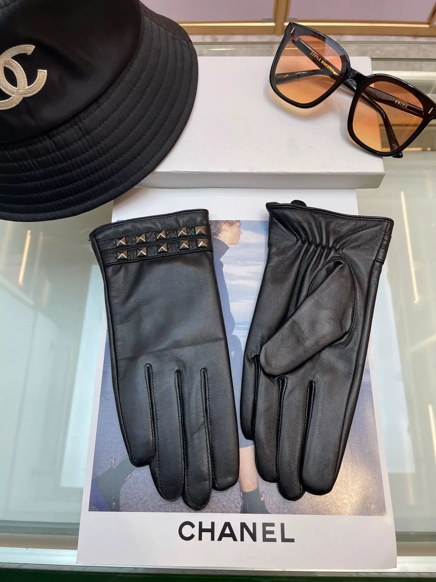 Valentino Gloves For Women HighQuality 2652