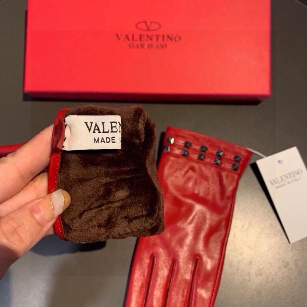 Valentino Gloves For Women Refined 4075