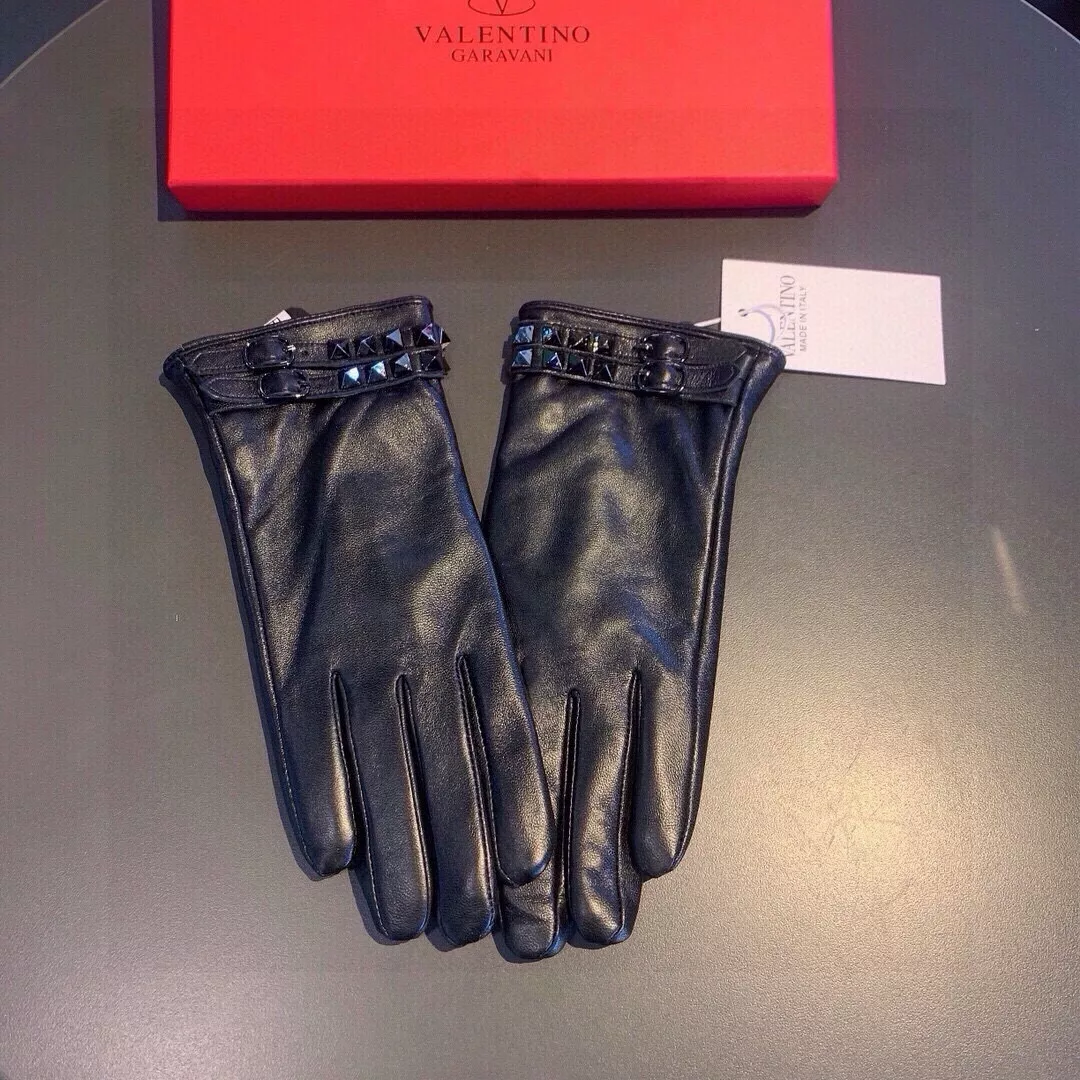 Valentino Gloves For Women Trendsetting 8042