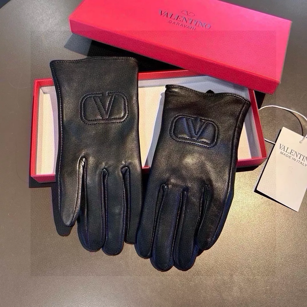 Valentino Gloves For Women Vibrant 8638