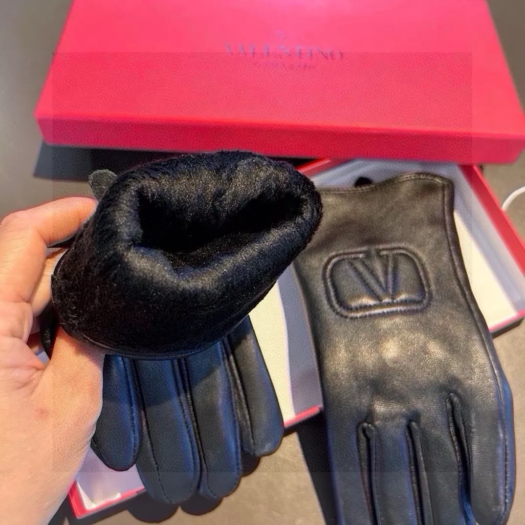 Valentino Gloves For Women Vibrant 8638