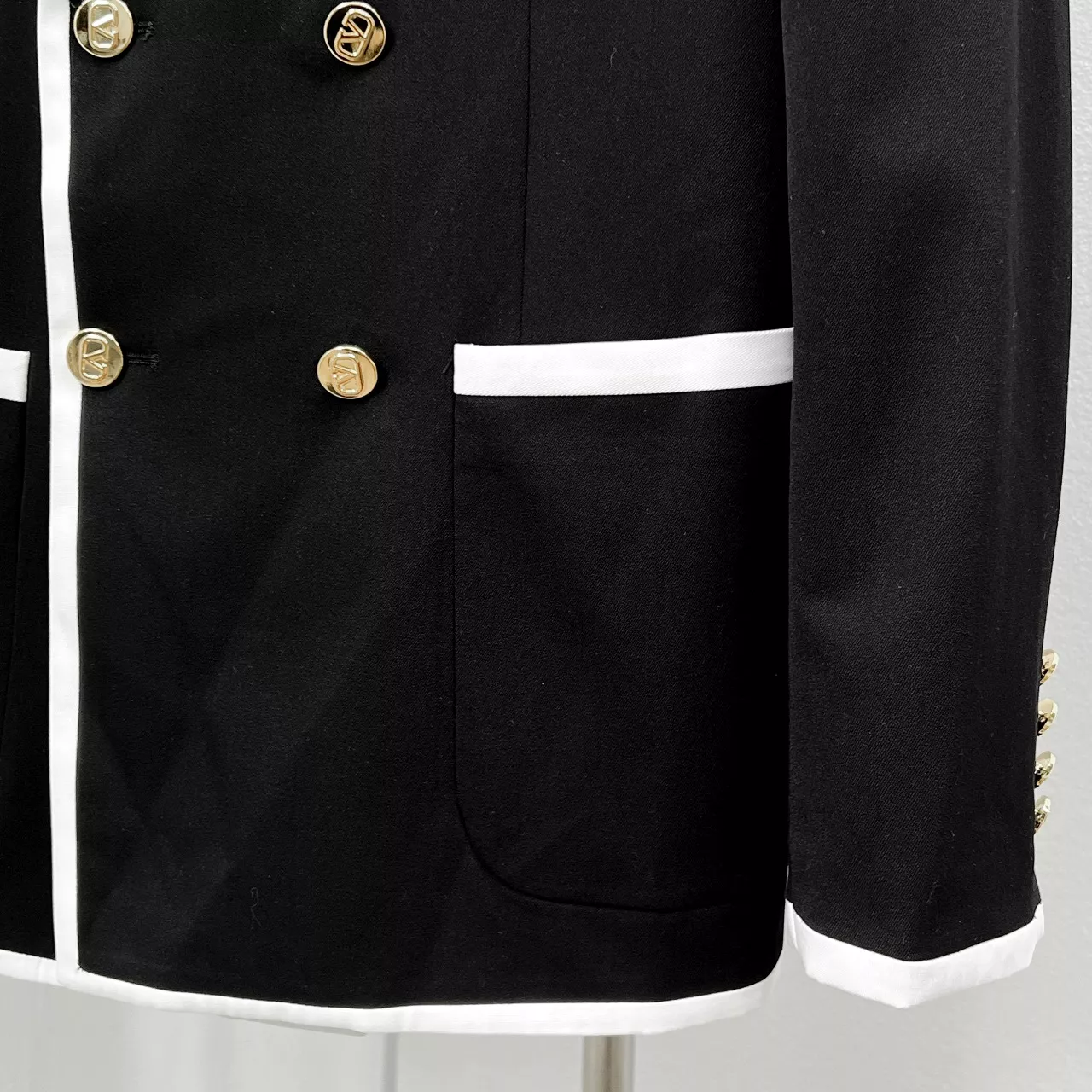 Valentino Jackets Long Sleeved For Men Modern 871