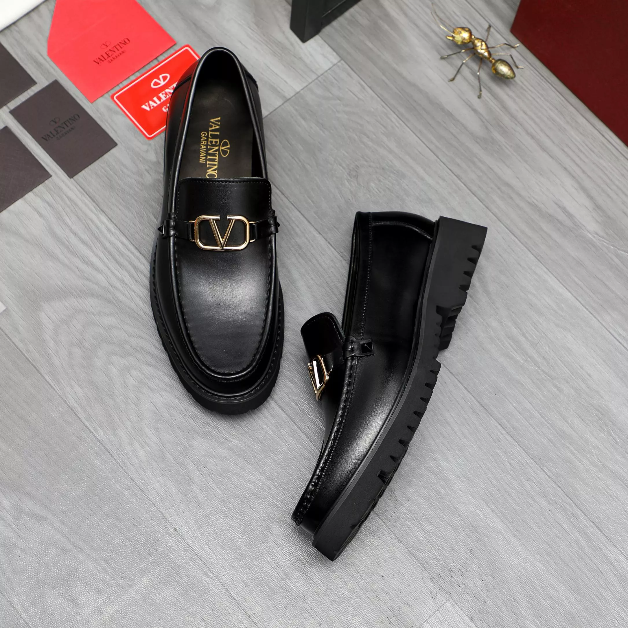 Valentino Leather Shoes For Men Affordable 3273
