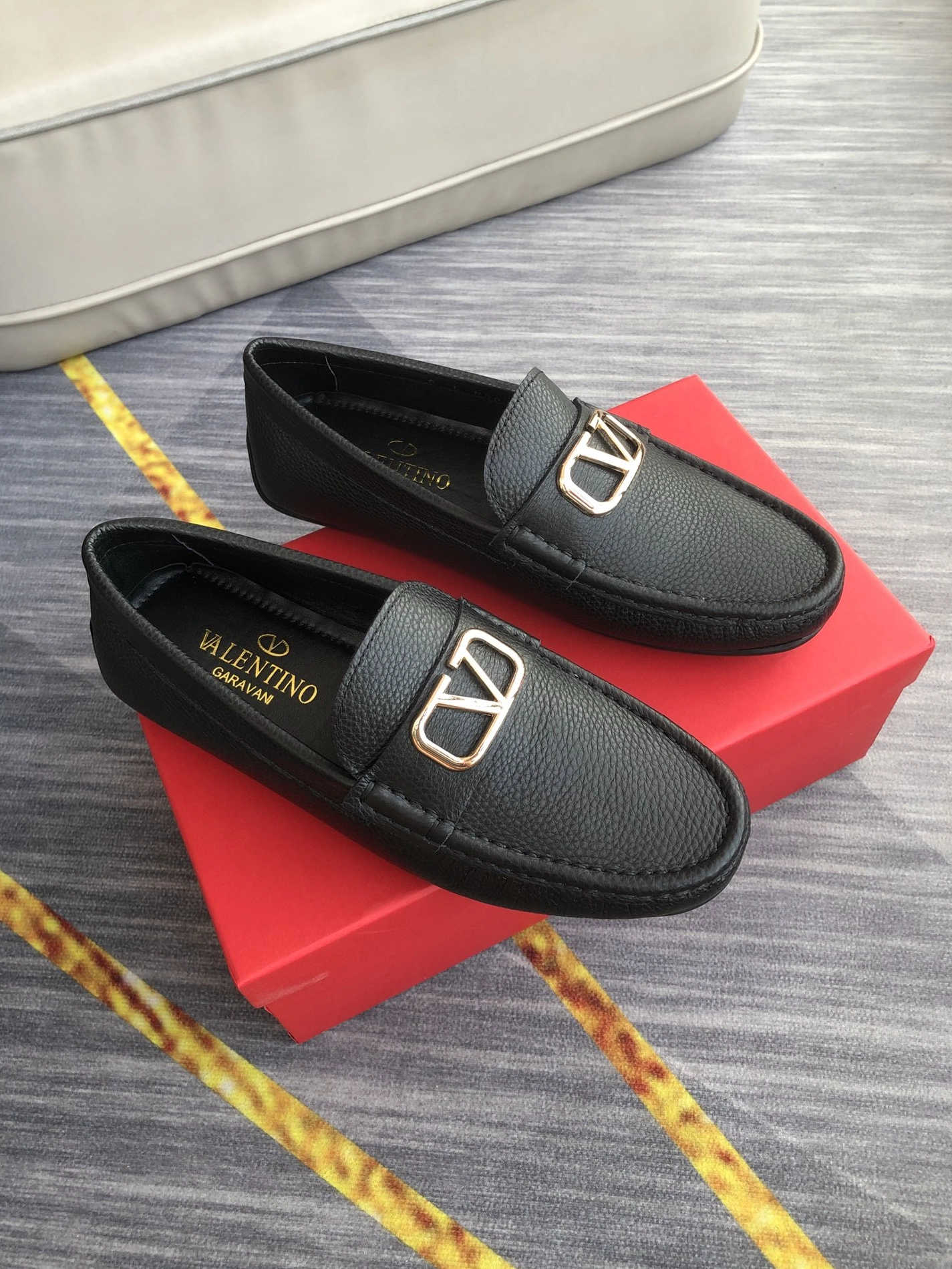 Valentino Leather Shoes For Men DailyWear 9489