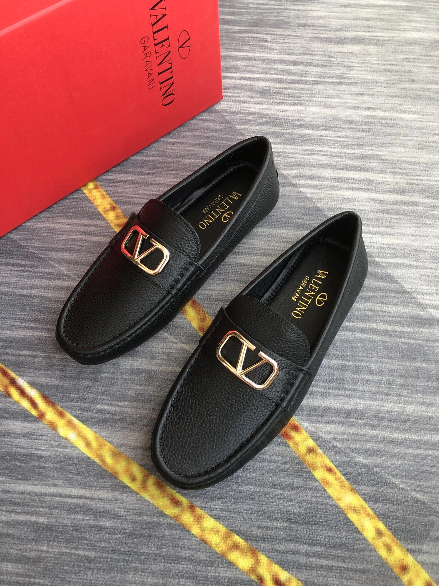 Valentino Leather Shoes For Men DailyWear 9489