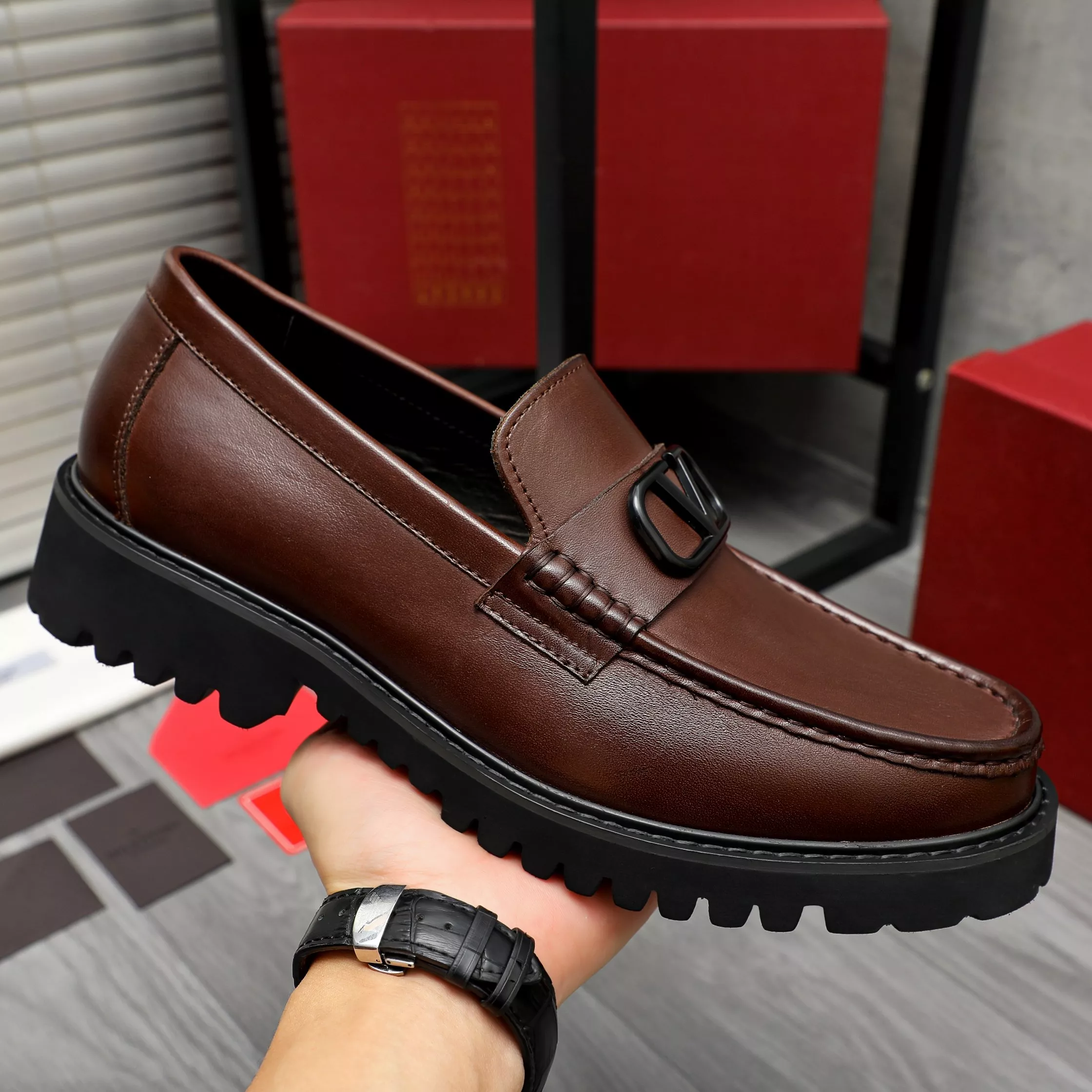 Valentino Leather Shoes For Men Durable 2548