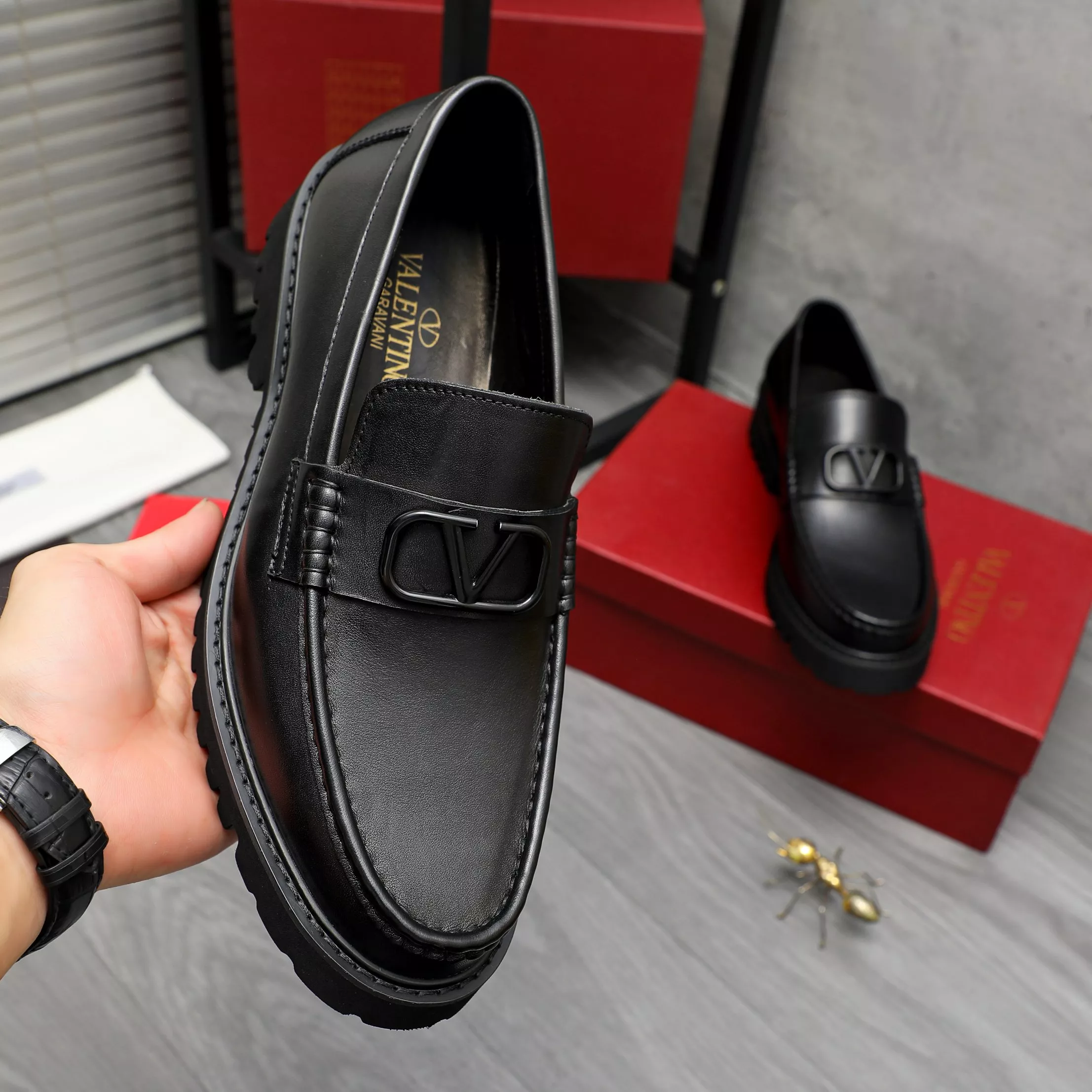 Valentino Leather Shoes For Men Efficient 6865