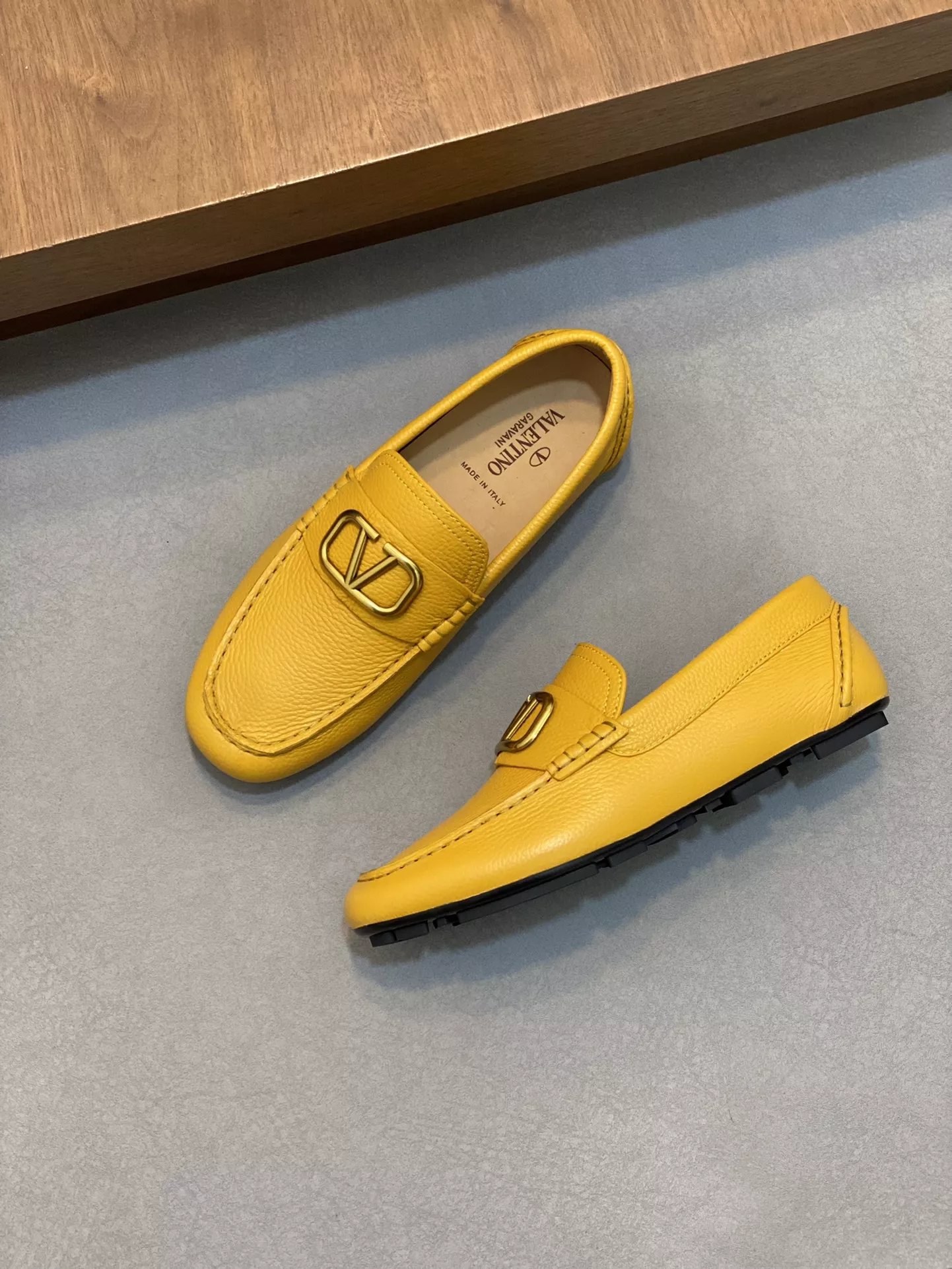 Valentino Leather Shoes For Men Functional 7504