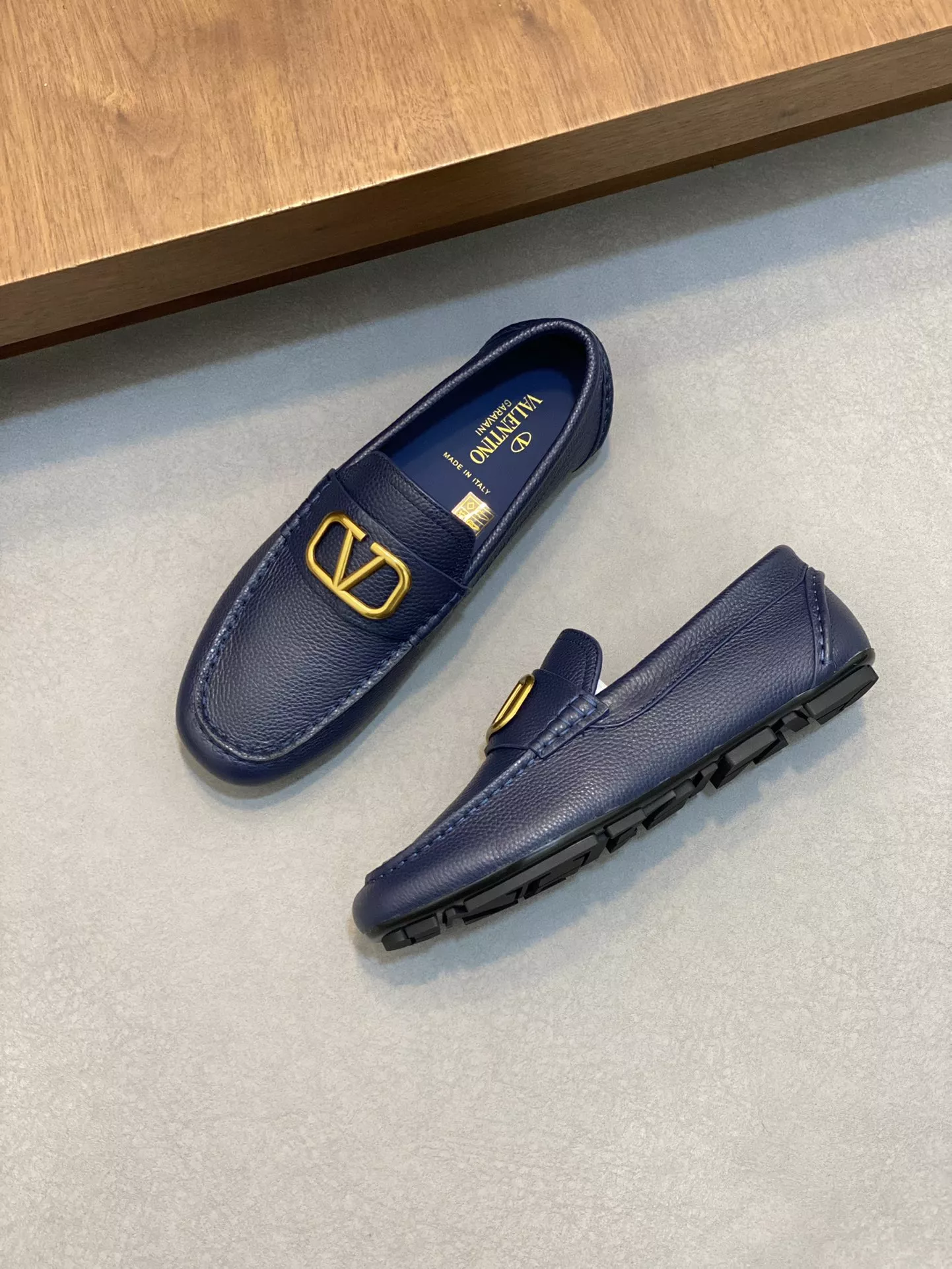 Valentino Leather Shoes For Men Practical 1172