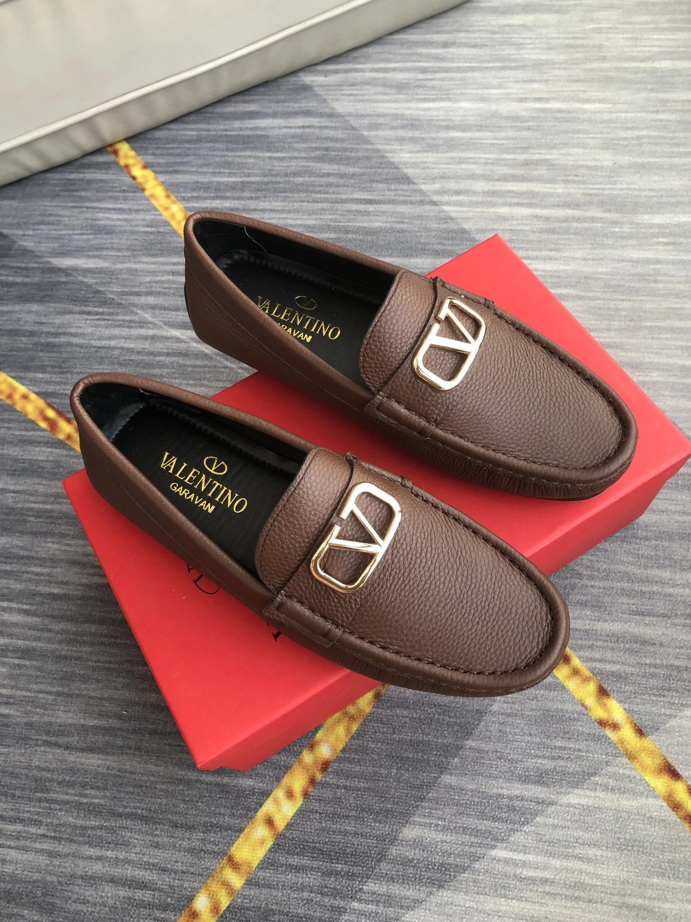 Valentino Leather Shoes For Men Practical 6168