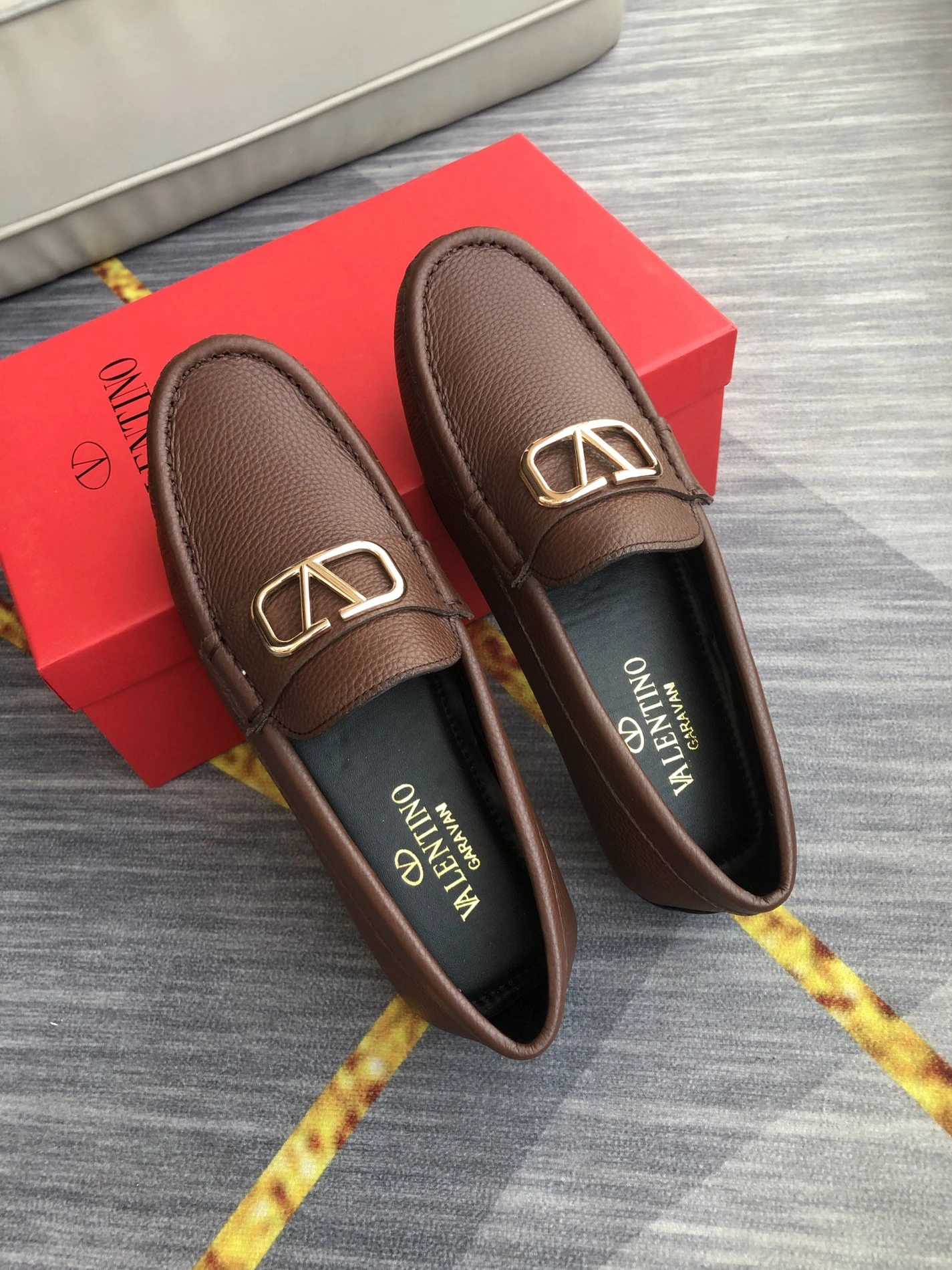 Valentino Leather Shoes For Men Practical 6168