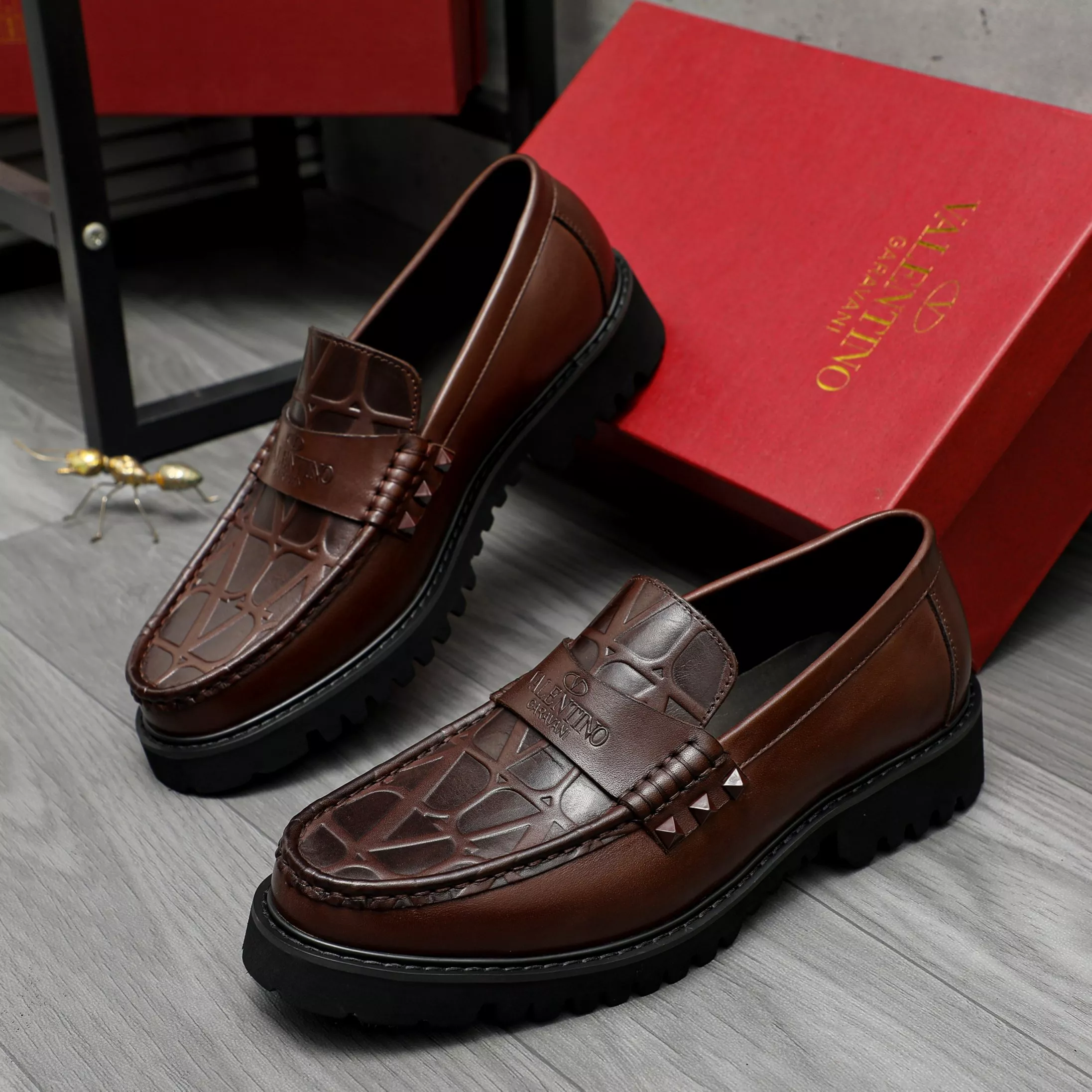 Valentino Leather Shoes For Men Trendsetting 8403