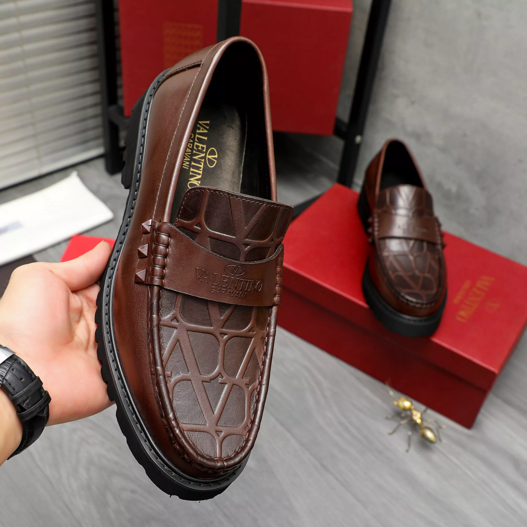 Valentino Leather Shoes For Men Trendsetting 8403