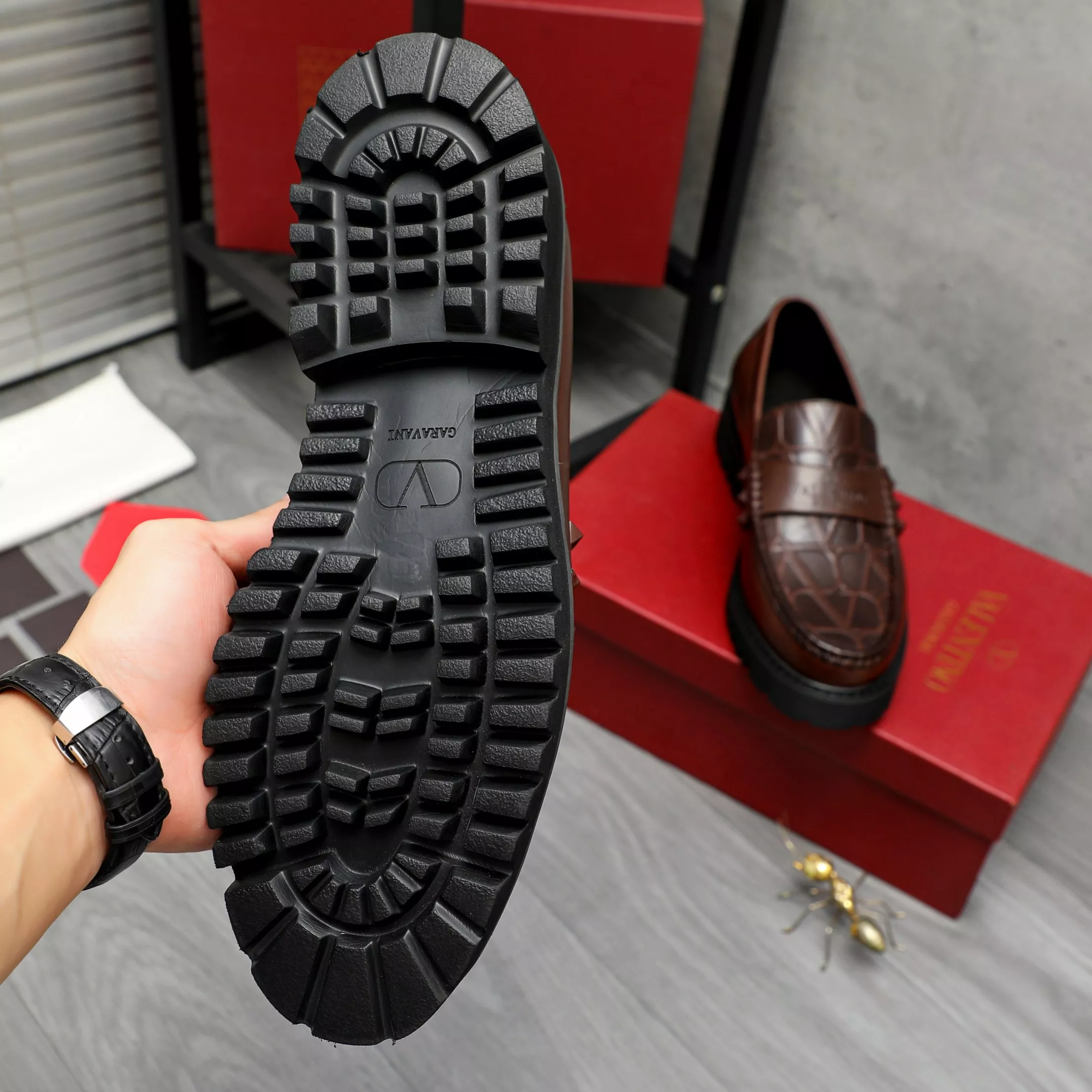 Valentino Leather Shoes For Men Trendsetting 8403