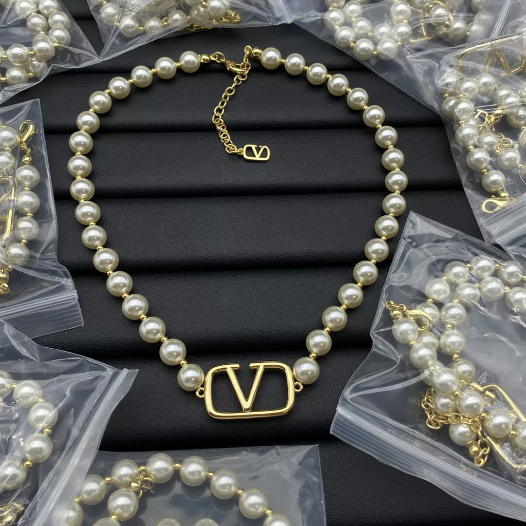 Valentino Necklaces For Women DailyWear 9462
