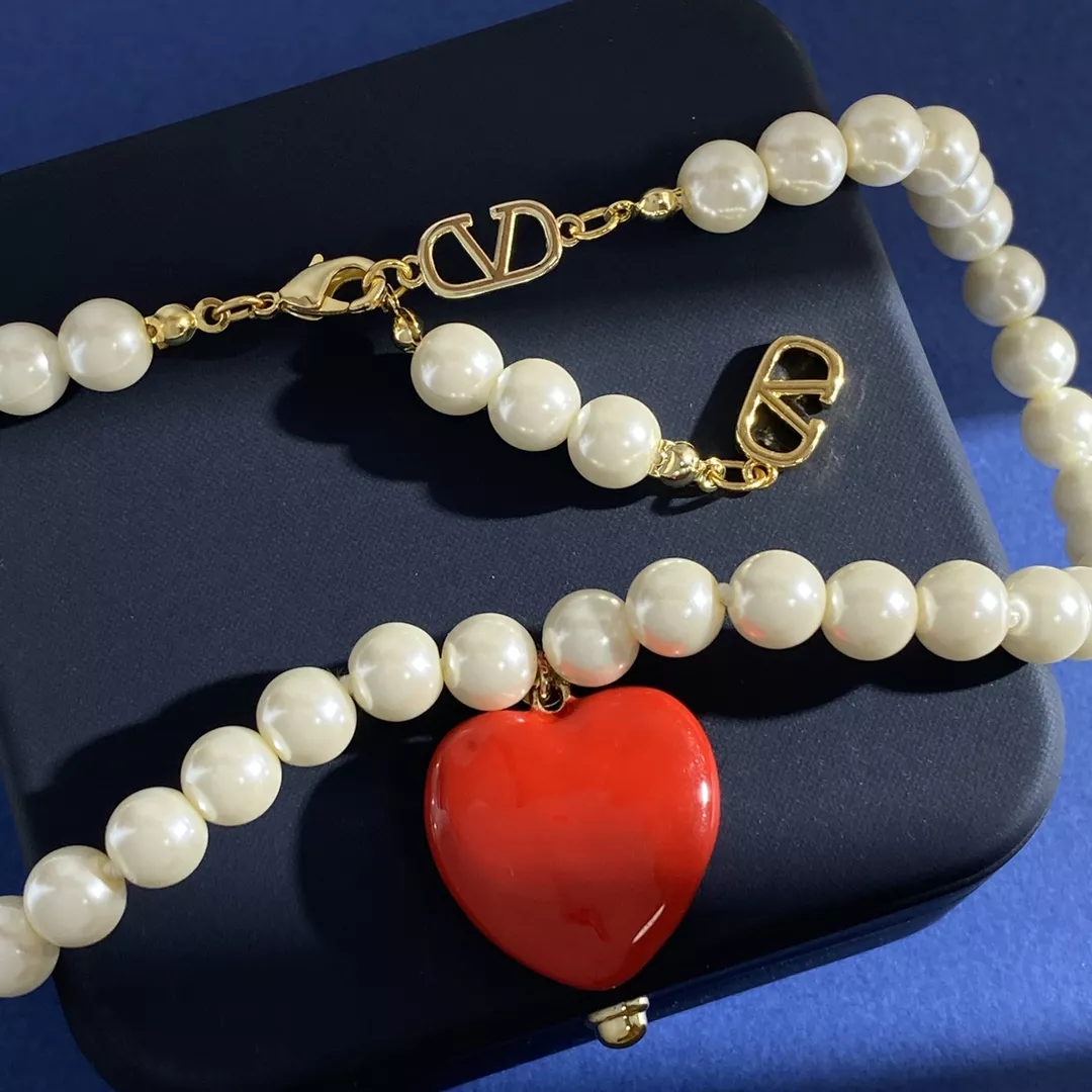 Valentino Necklaces For Women Sophisticated 3649