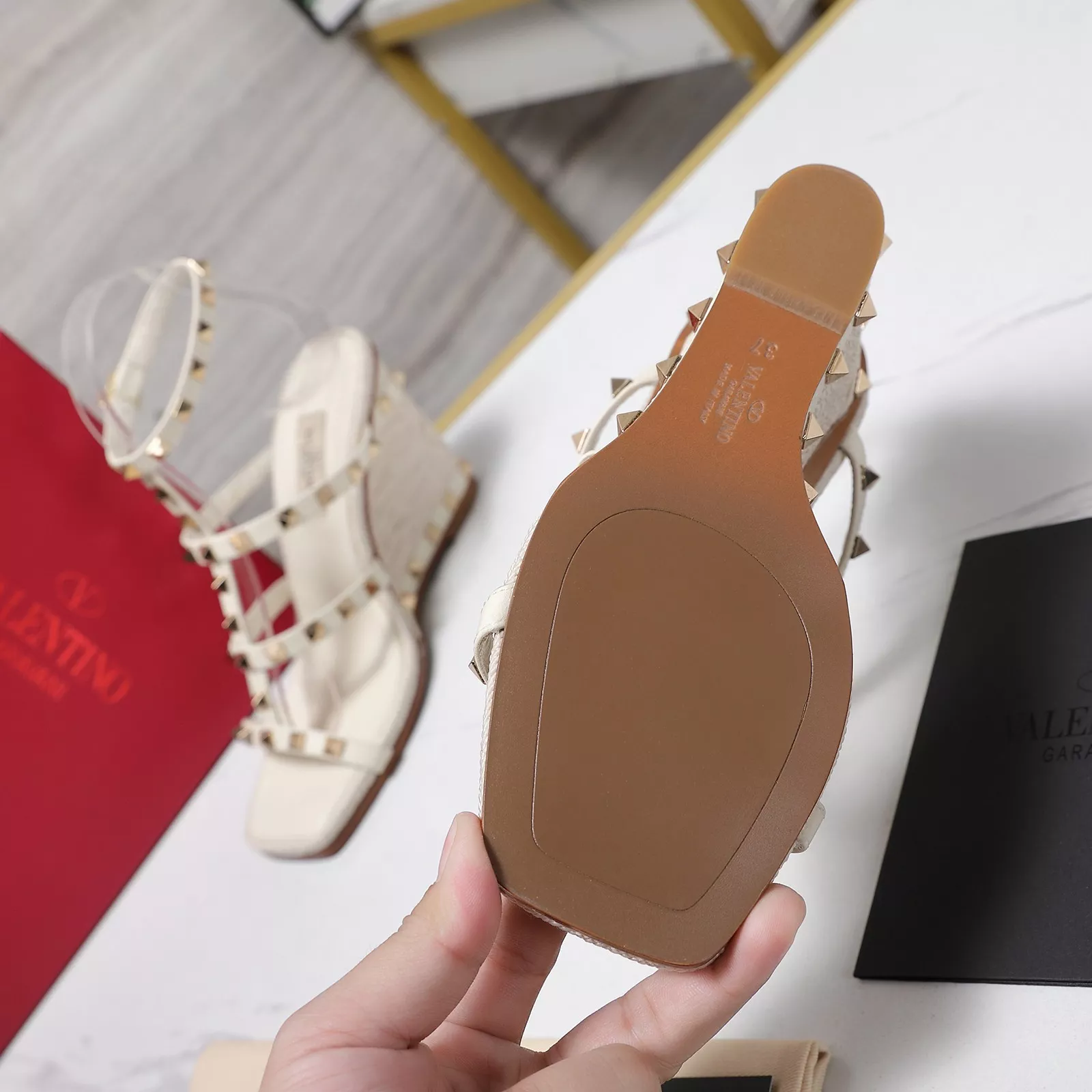 Valentino Sandal For Women AllSeason 4325