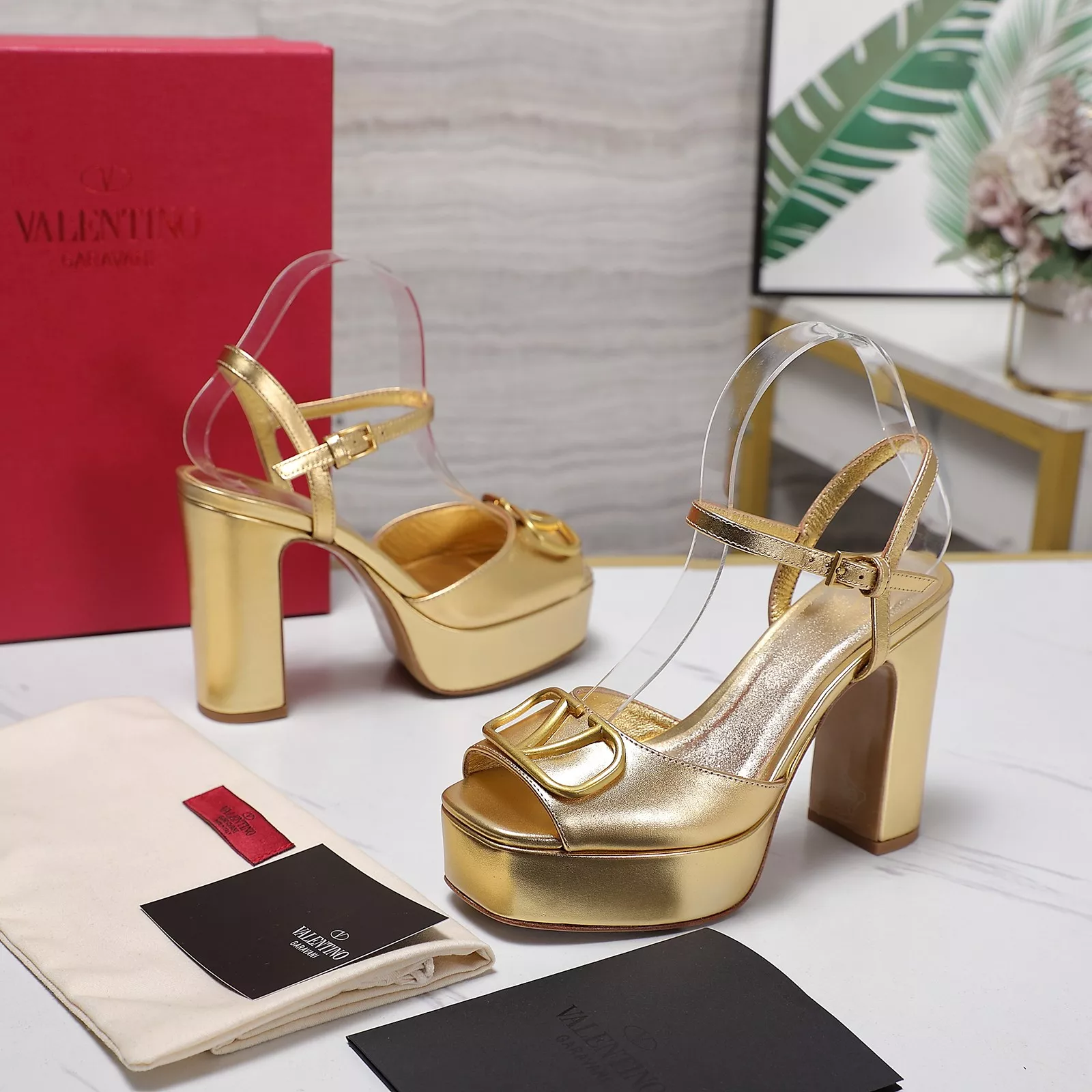 Valentino Sandal For Women GoodFit 8574