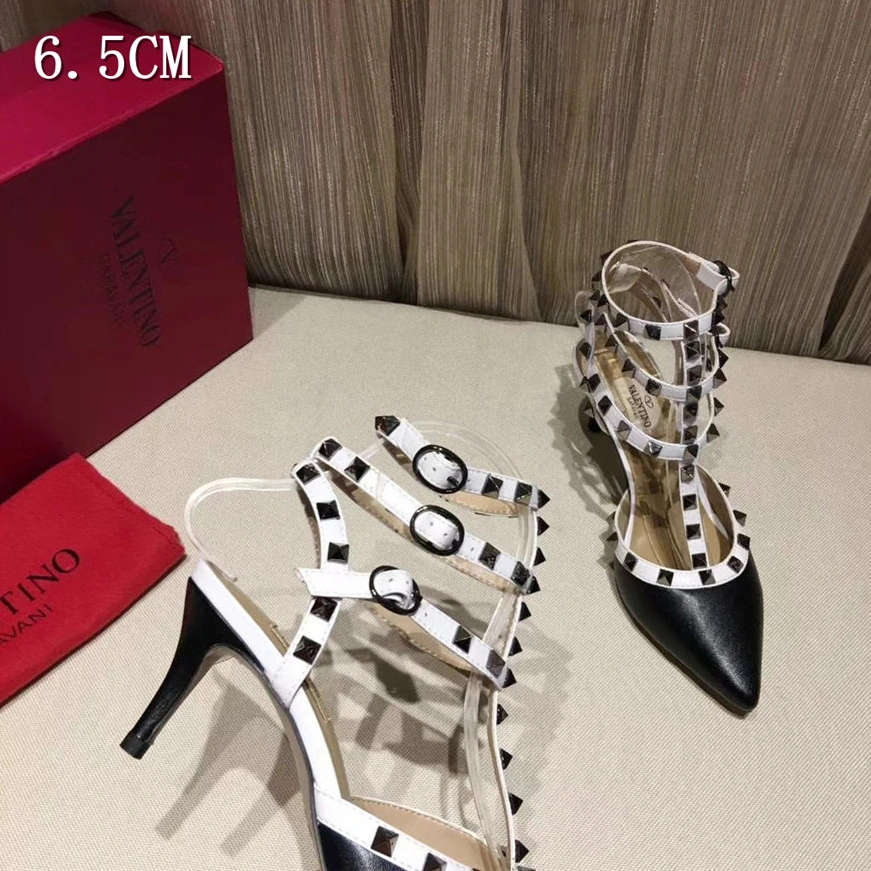 Valentino Sandal For Women Soft 6417