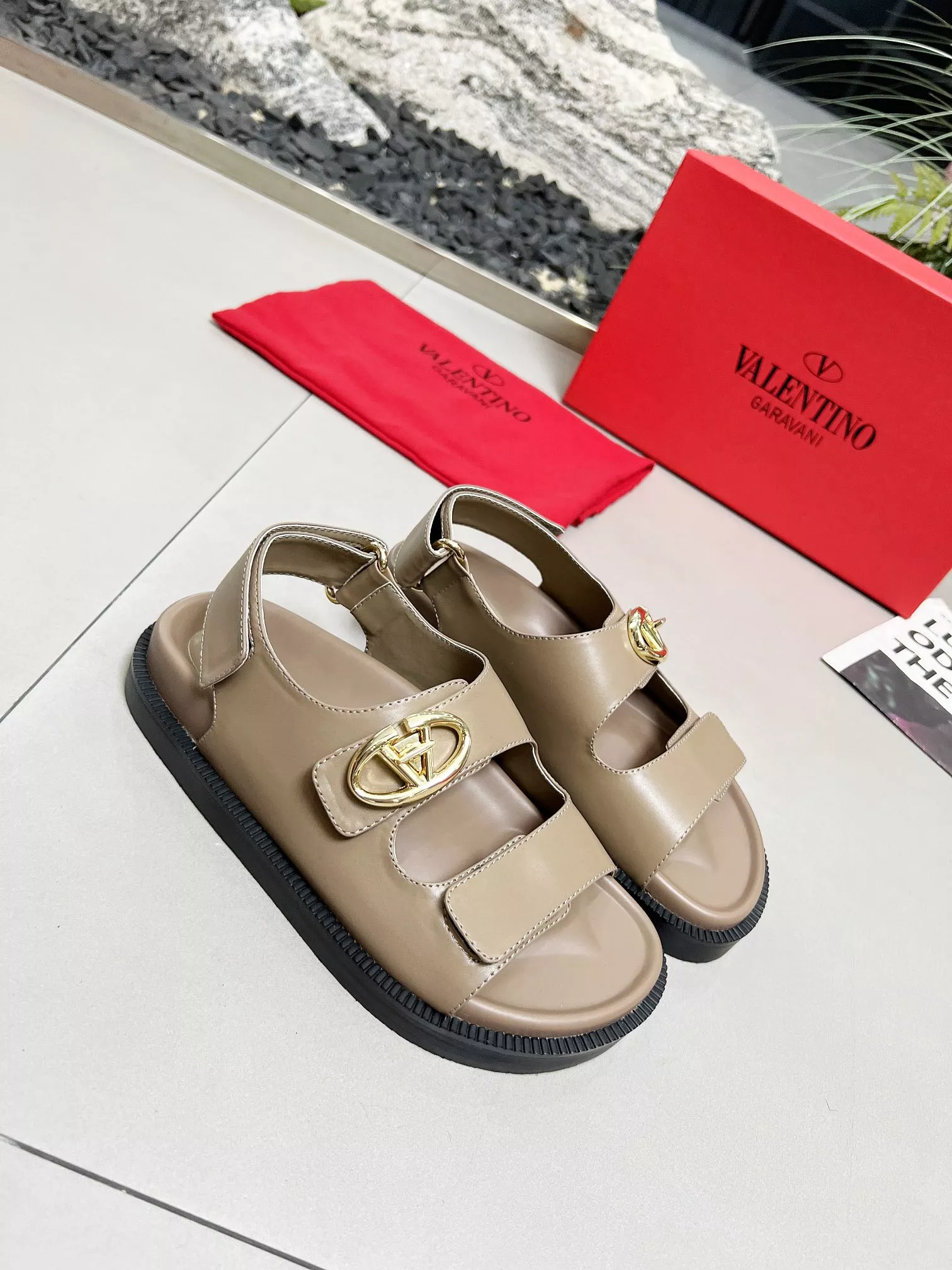 Valentino Sandal For Women Unique 3707