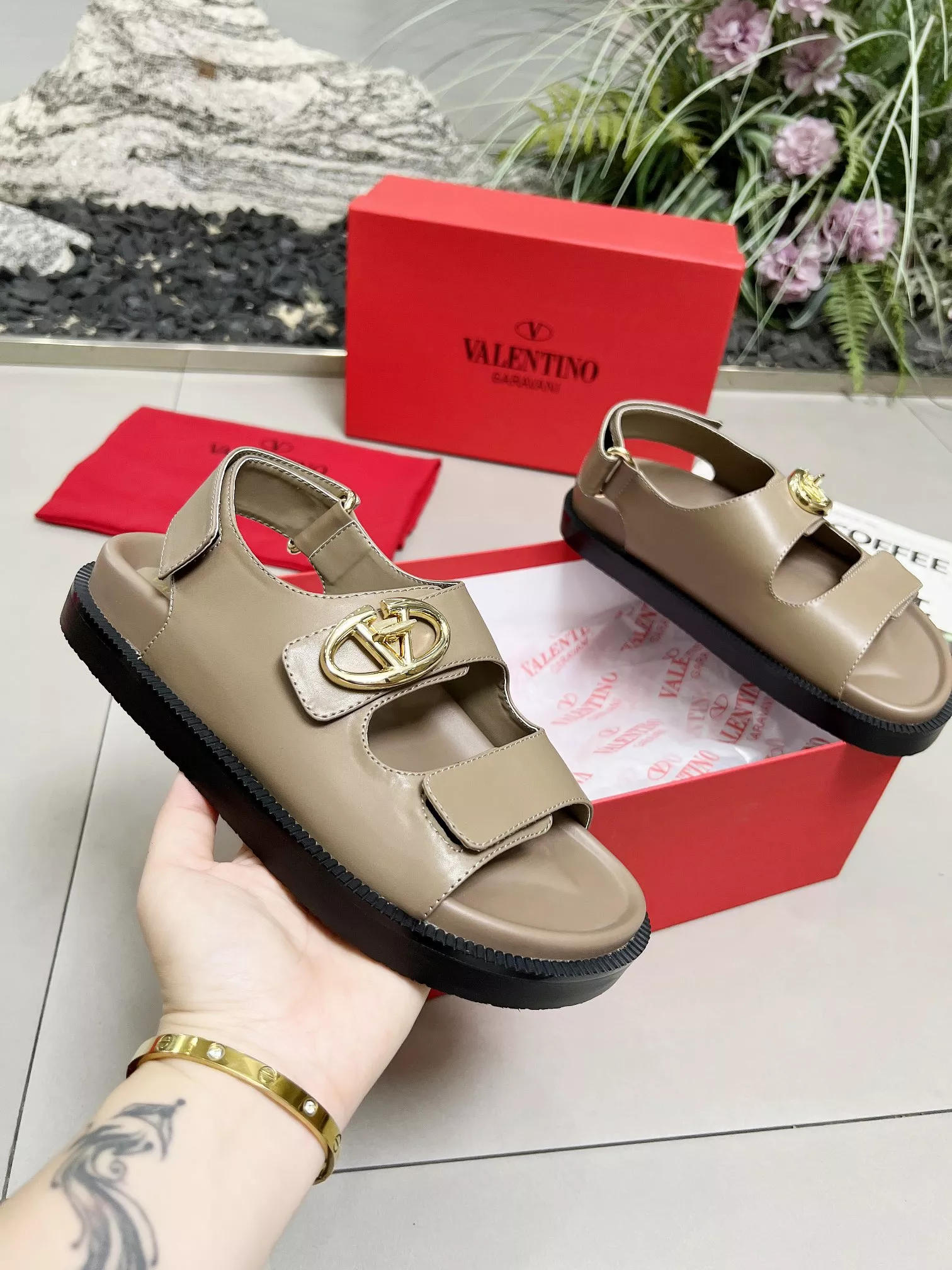 Valentino Sandal For Women Unique 3707