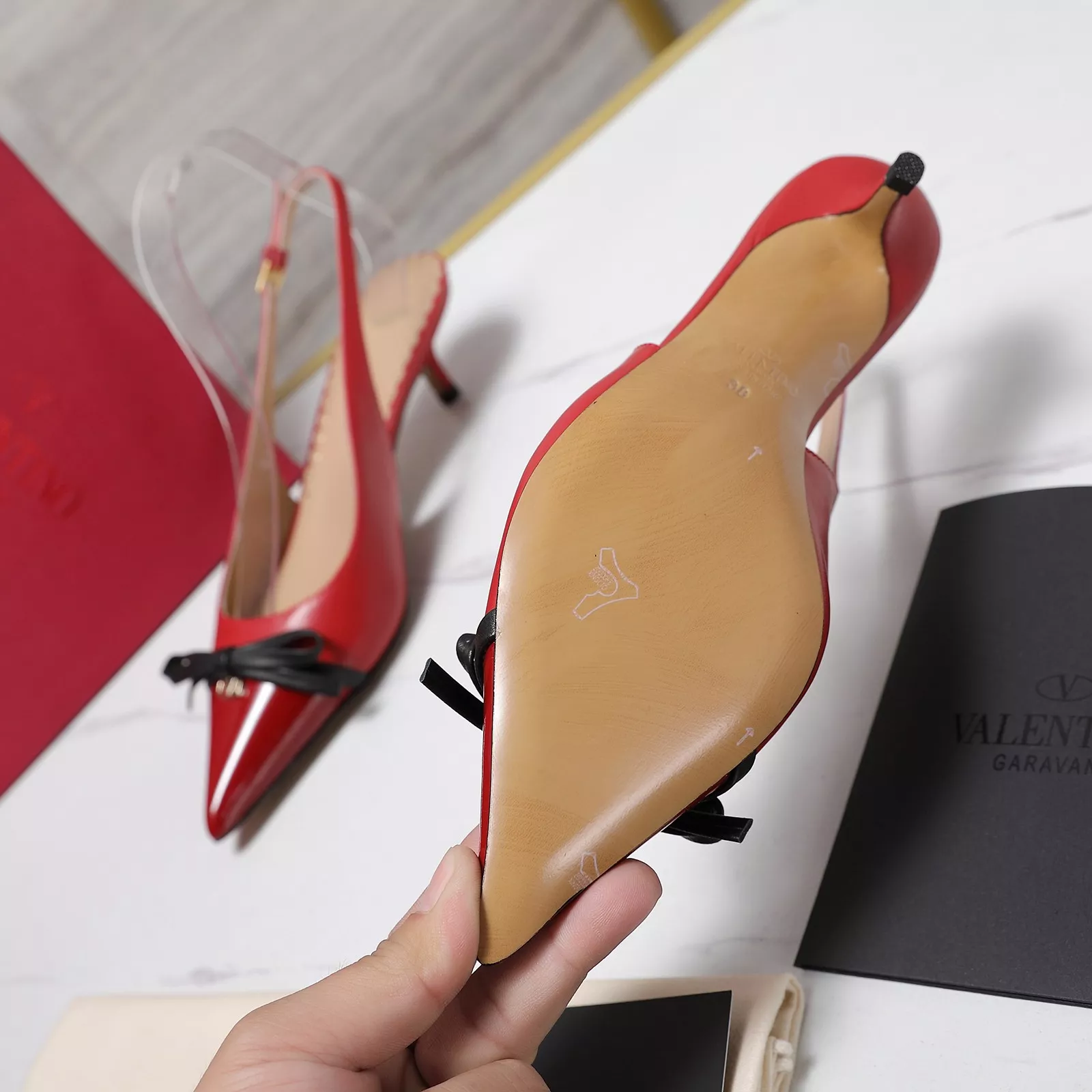 Valentino Sandal For Women Unique 8612