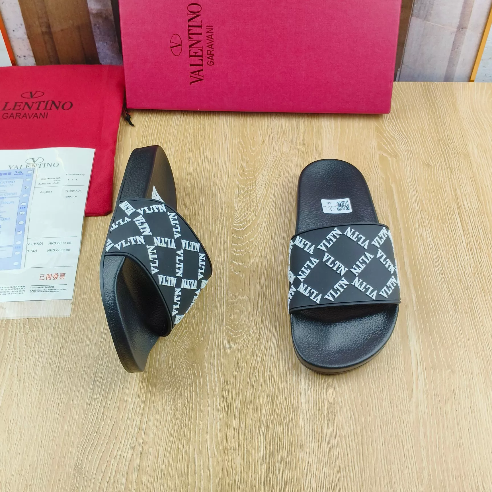 Valentino Slippers For Men AllSeason 4272
