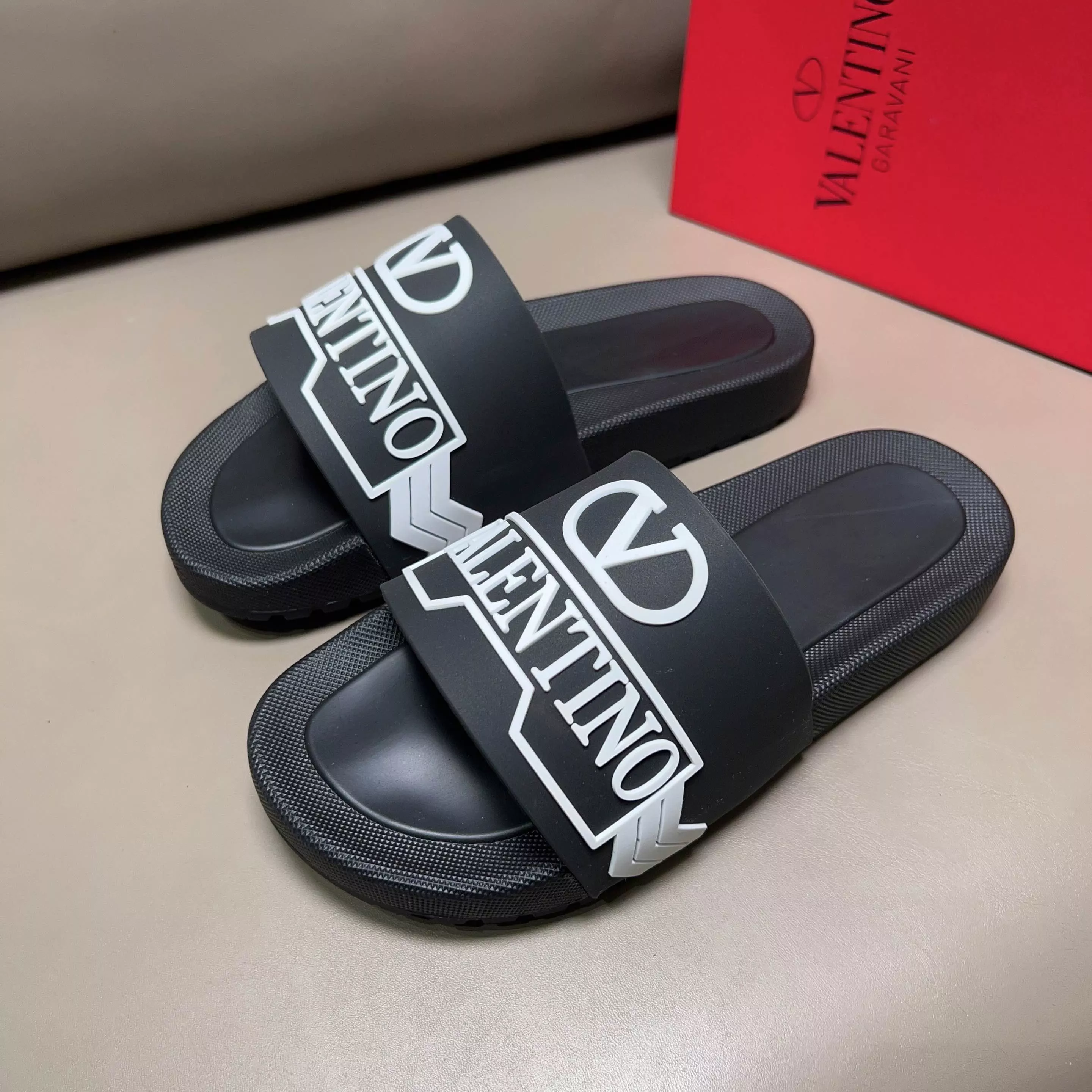 Valentino Slippers For Men UrbanStyle 4125