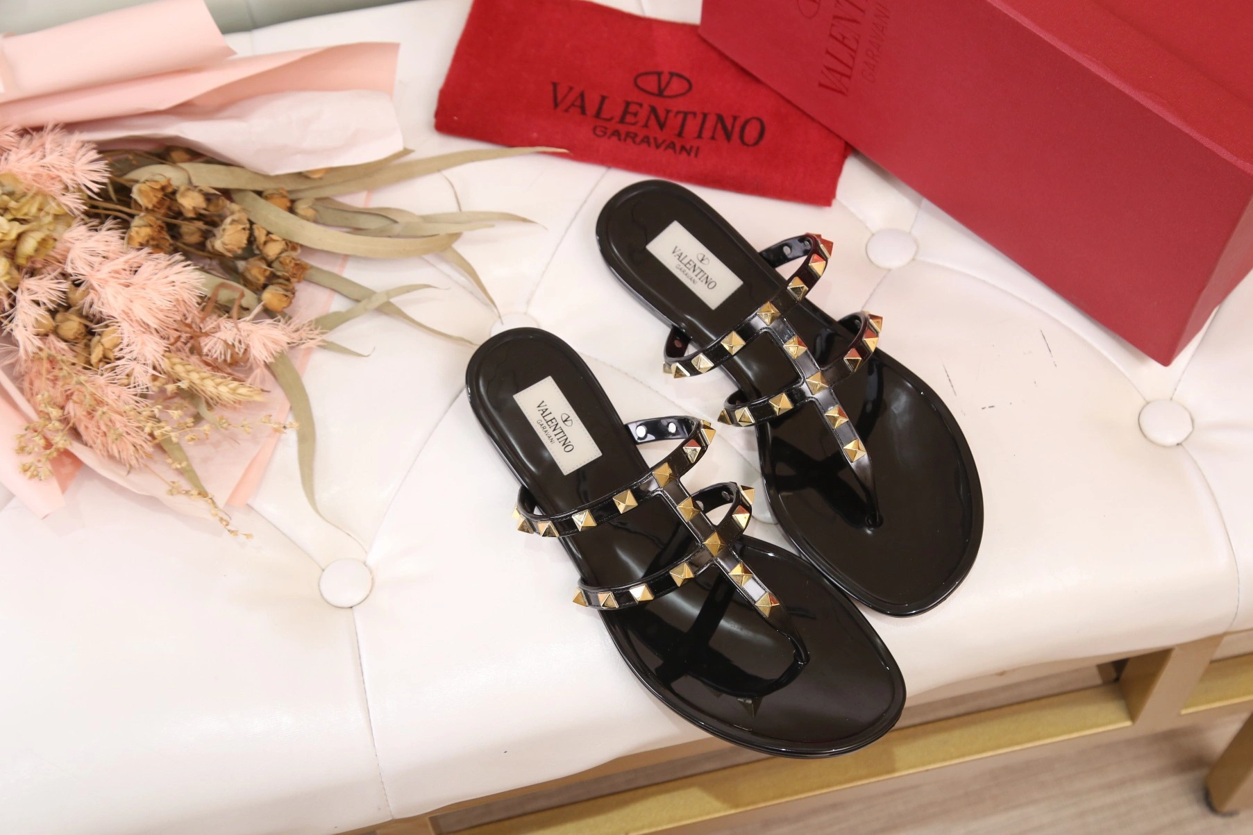Valentino Slippers For Women Affordable 5598
