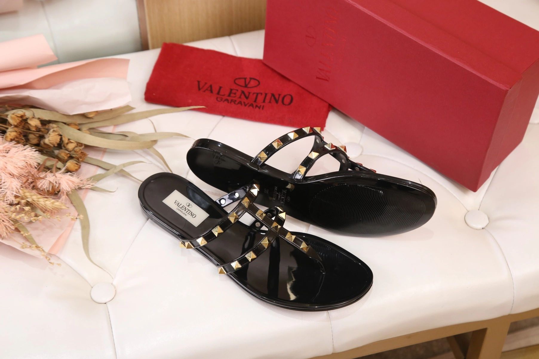 Valentino Slippers For Women Affordable 5598
