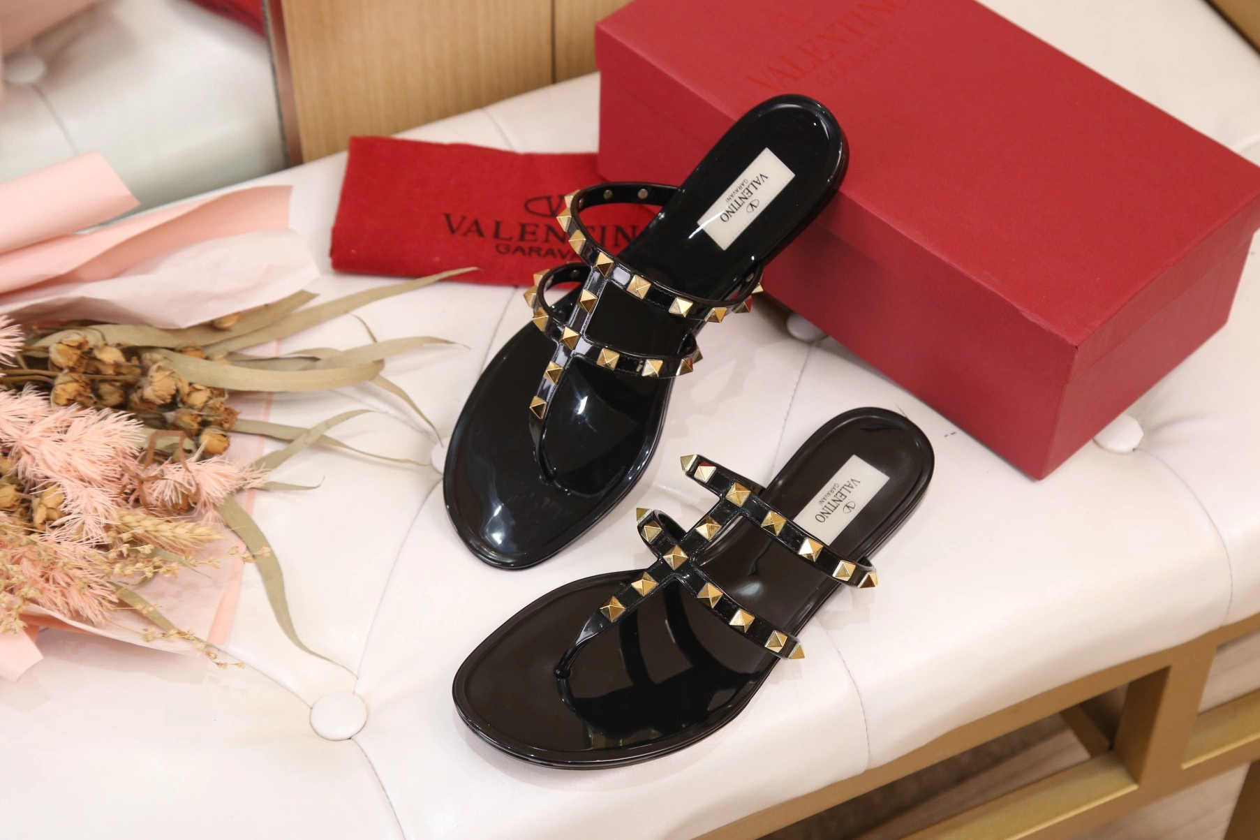 Valentino Slippers For Women Affordable 5598