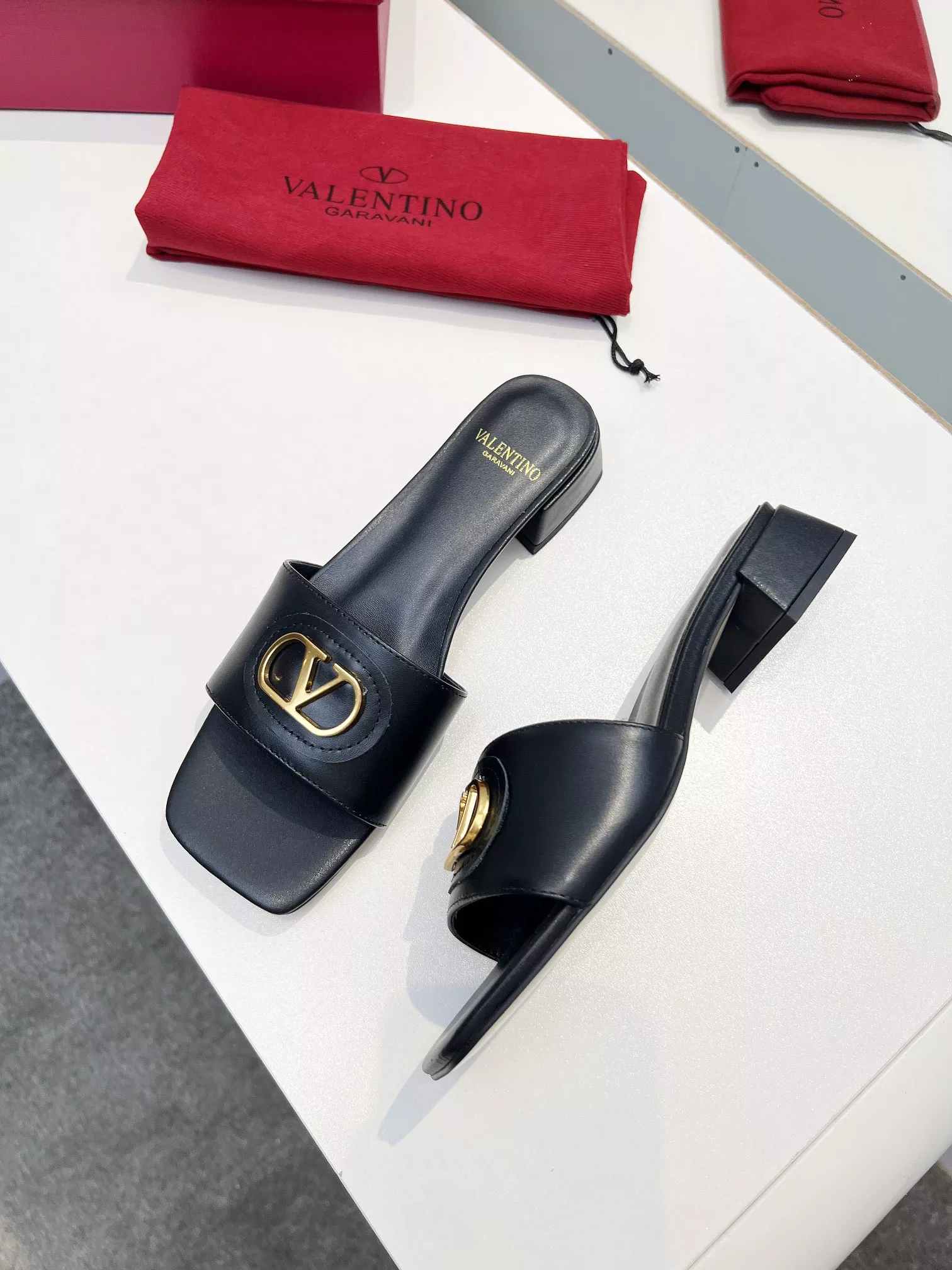 Valentino Slippers For Women Comfortable 915