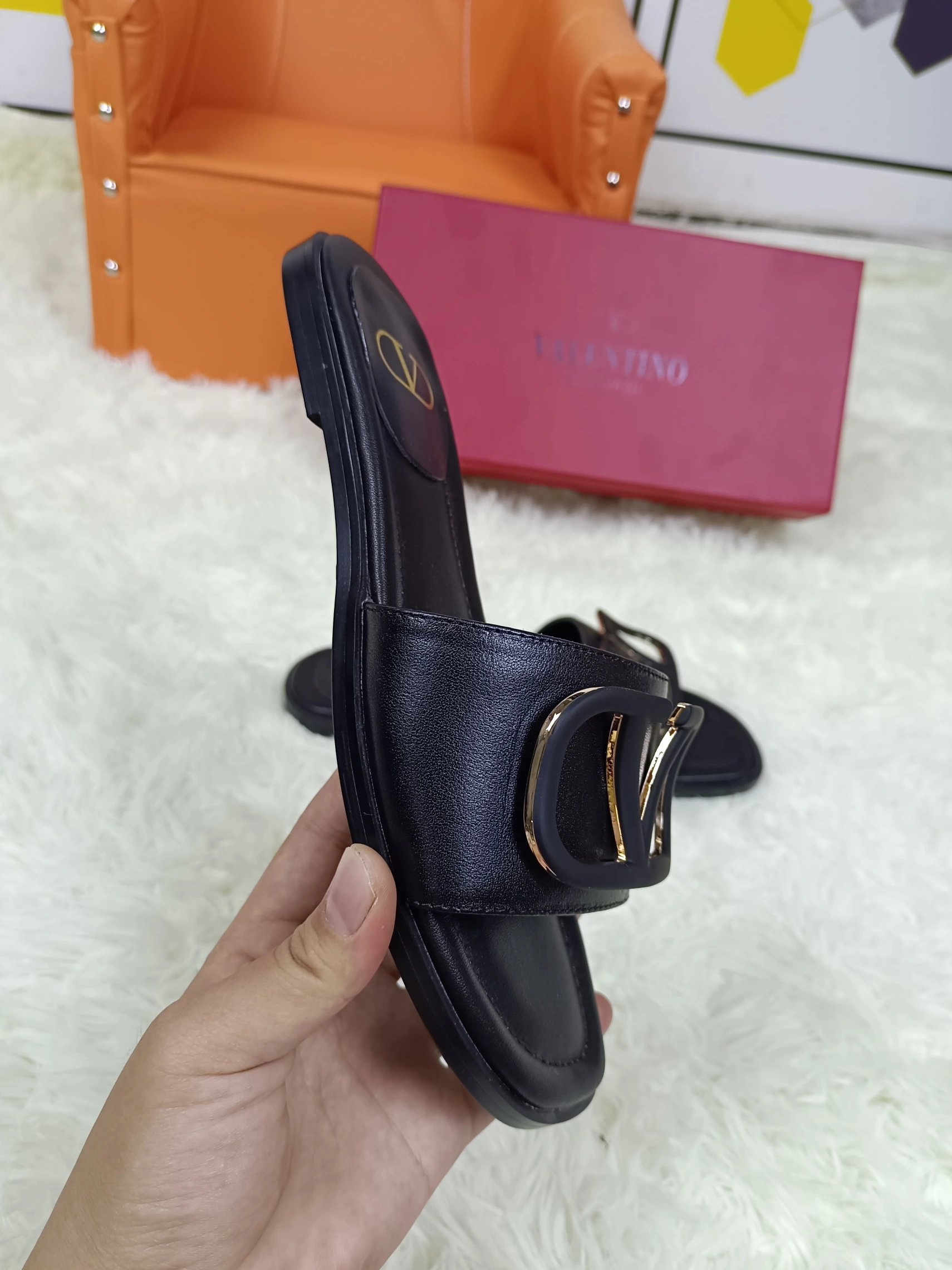 Valentino Slippers For Women Durable 3478