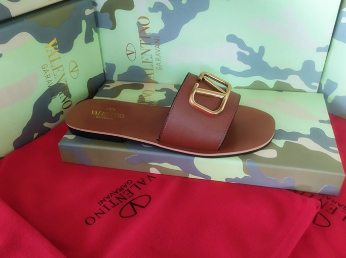 Valentino Slippers For Women Durable 6411