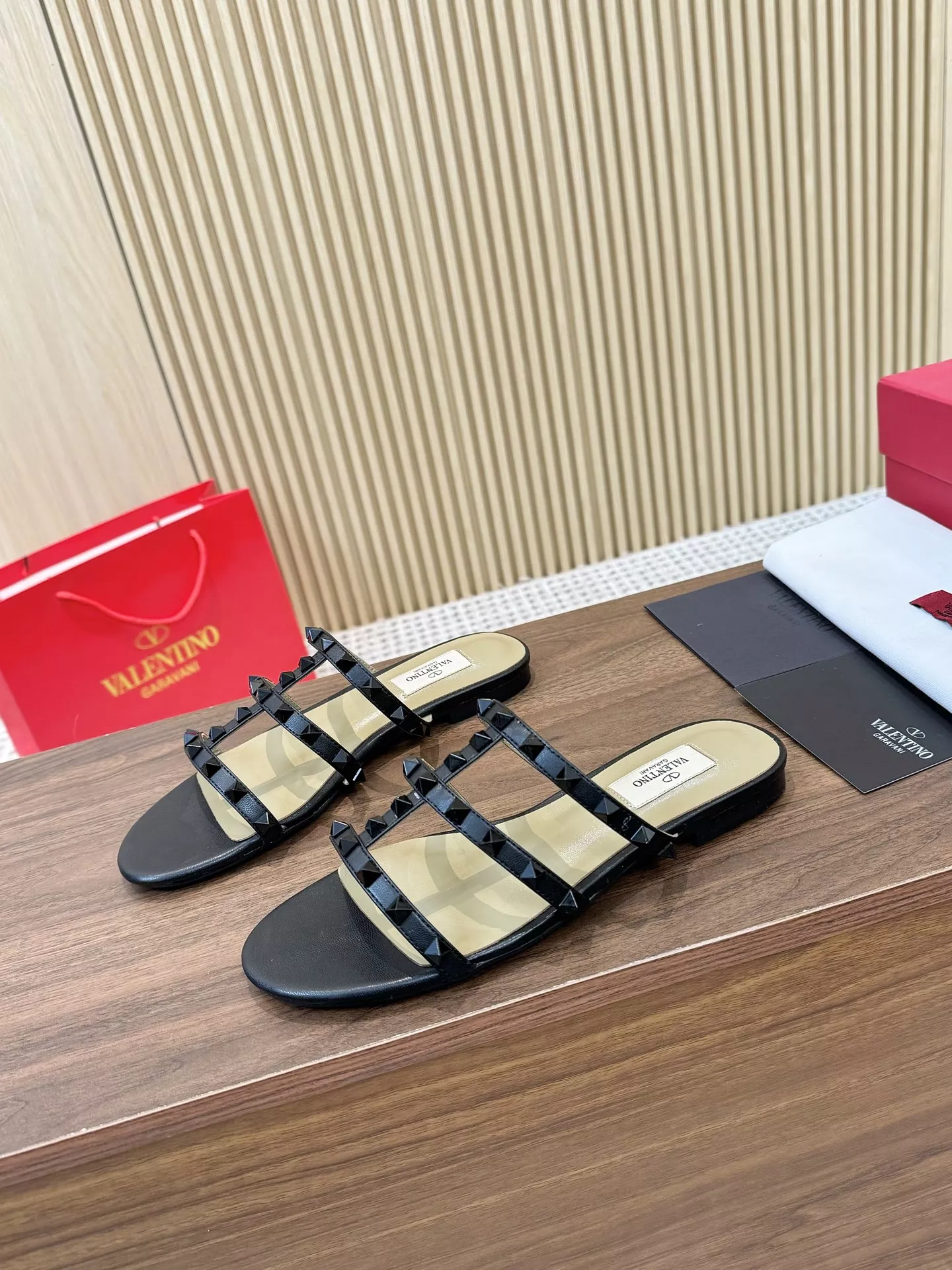 Valentino Slippers For Women Efficient 6890