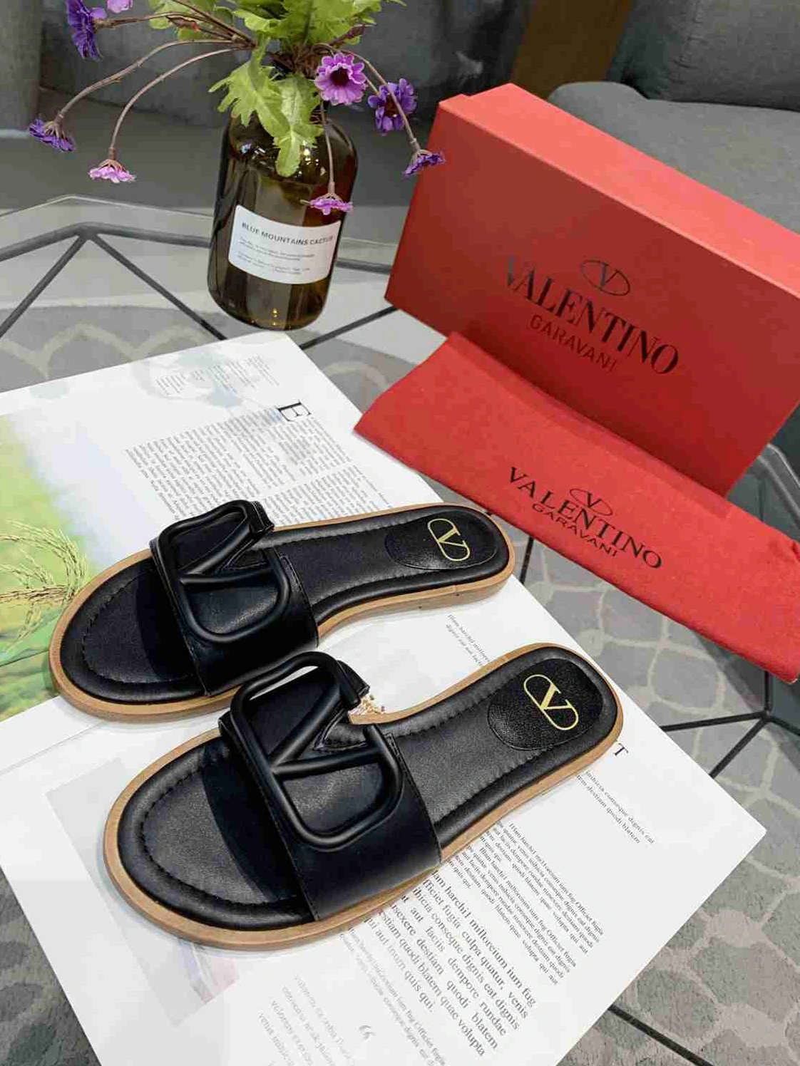 Valentino Slippers For Women StreetReady 2084