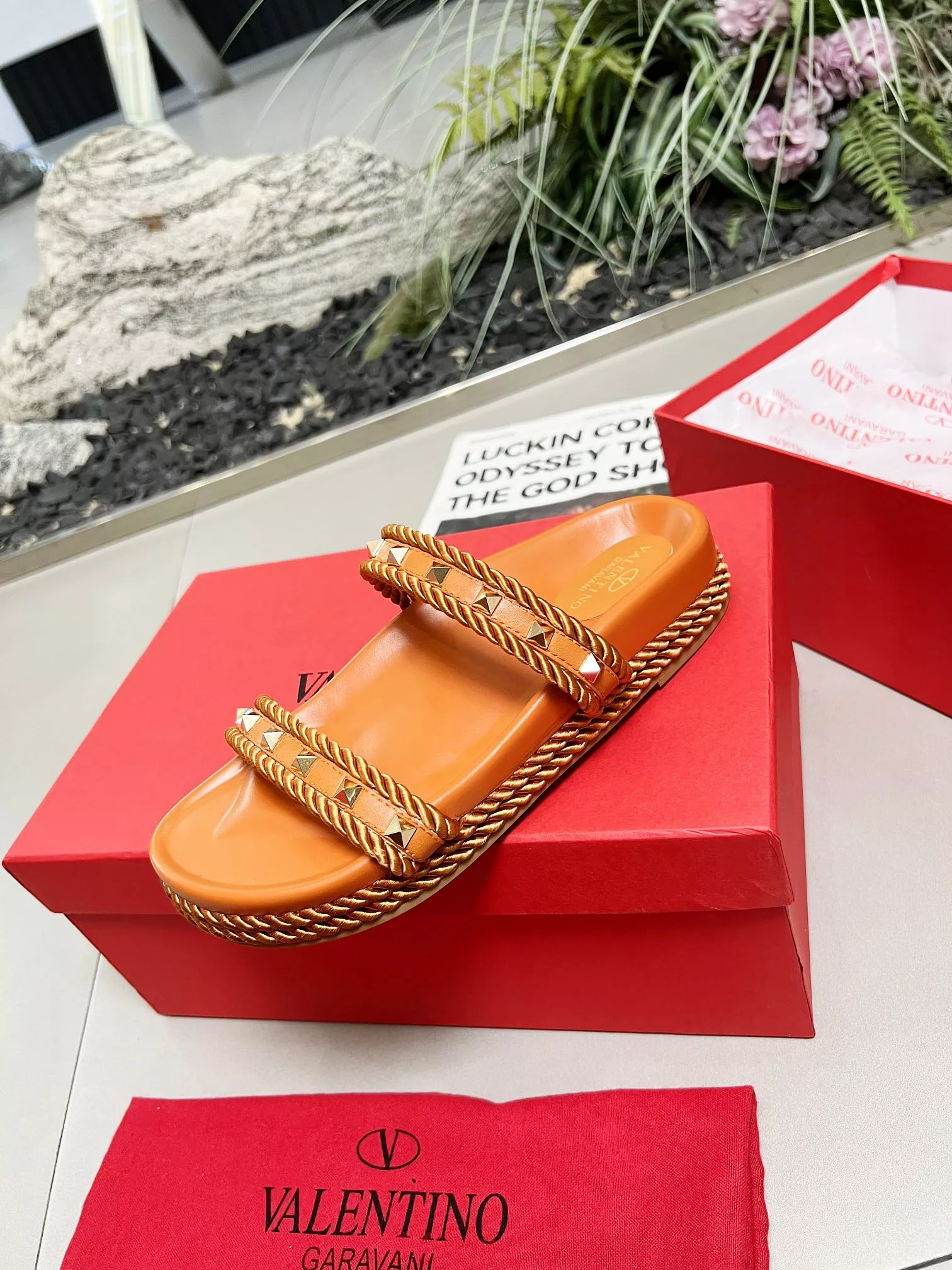Valentino Slippers For Women Stylish 705
