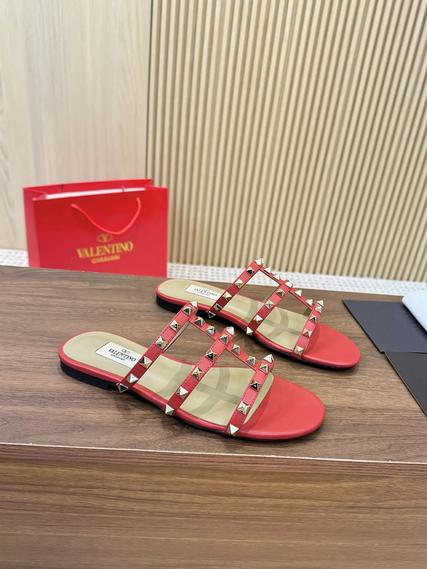 Valentino Slippers For Women Timeless 2575