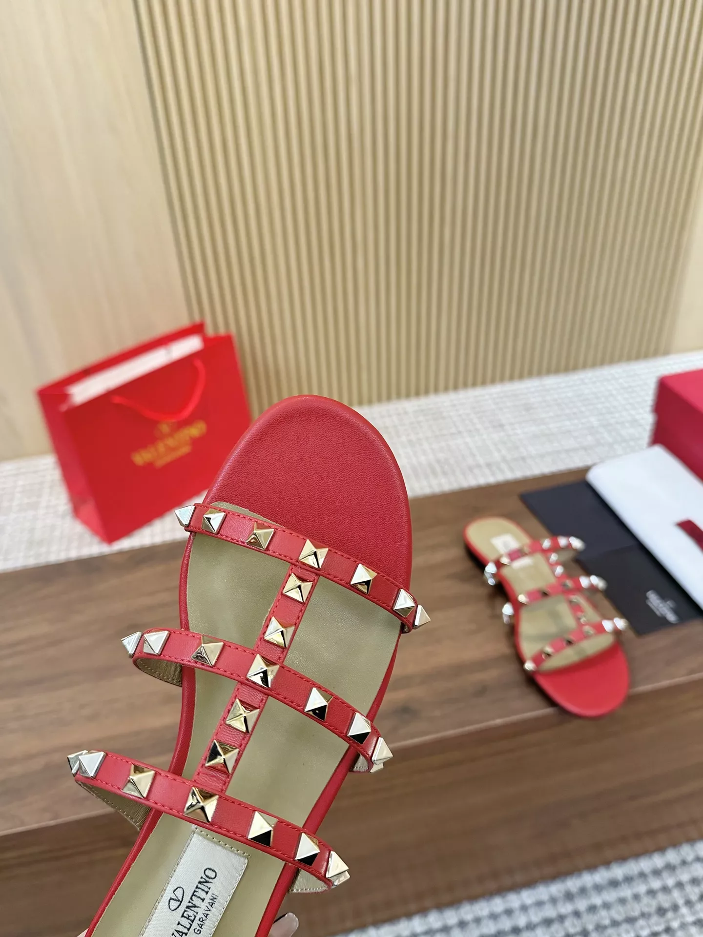 Valentino Slippers For Women Timeless 2575